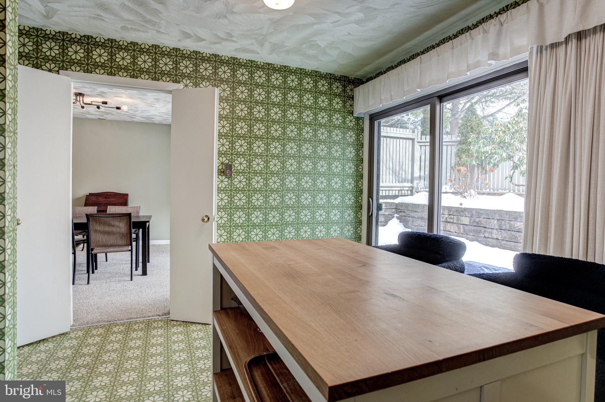 CRICKLEWOOD CROSSING - Residential