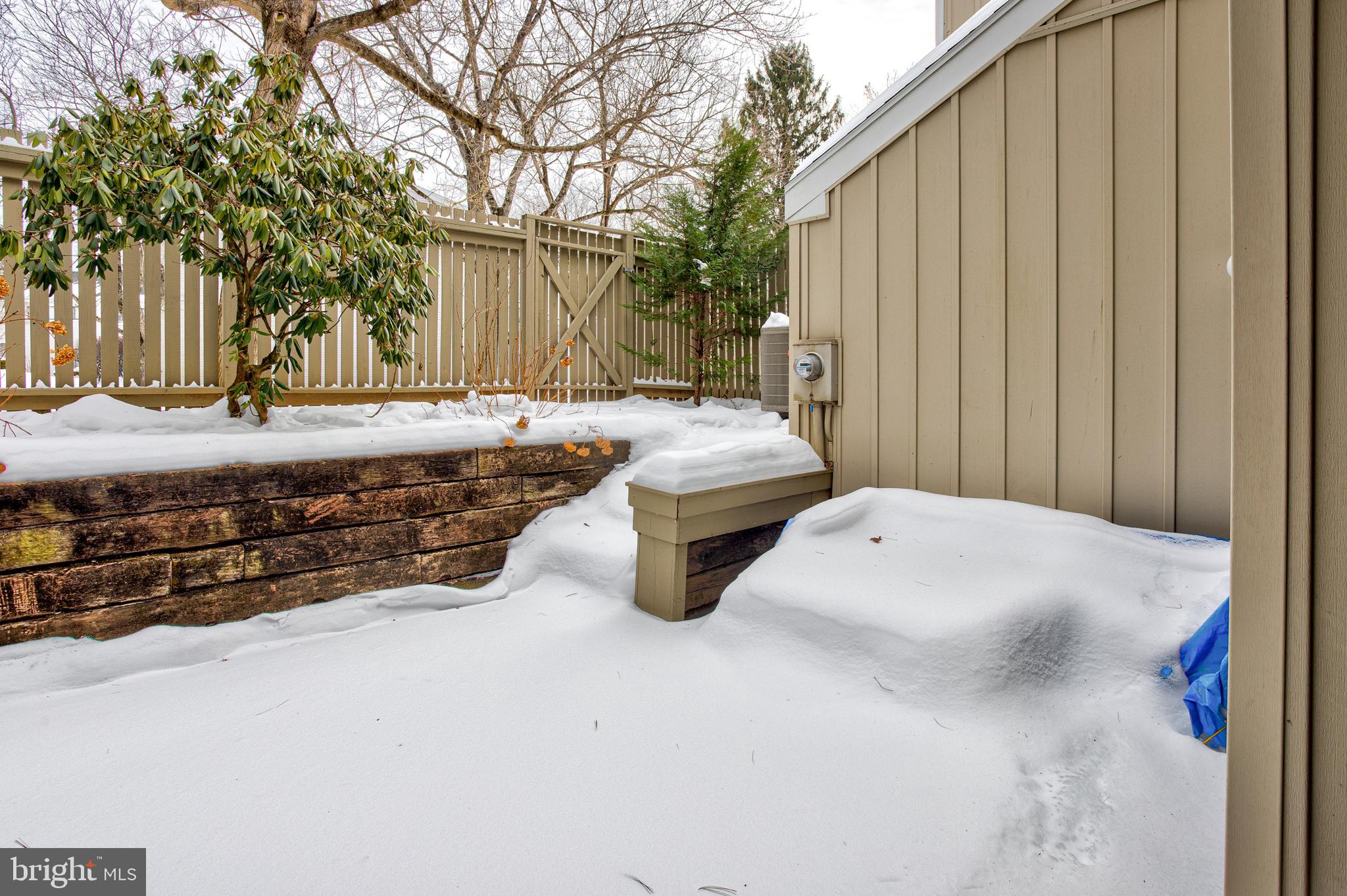 CRICKLEWOOD CROSSING - Residential