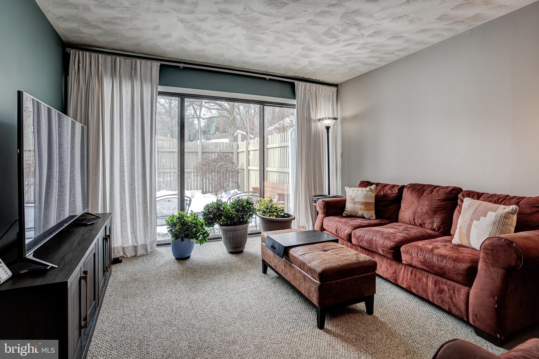 CRICKLEWOOD CROSSING - Residential