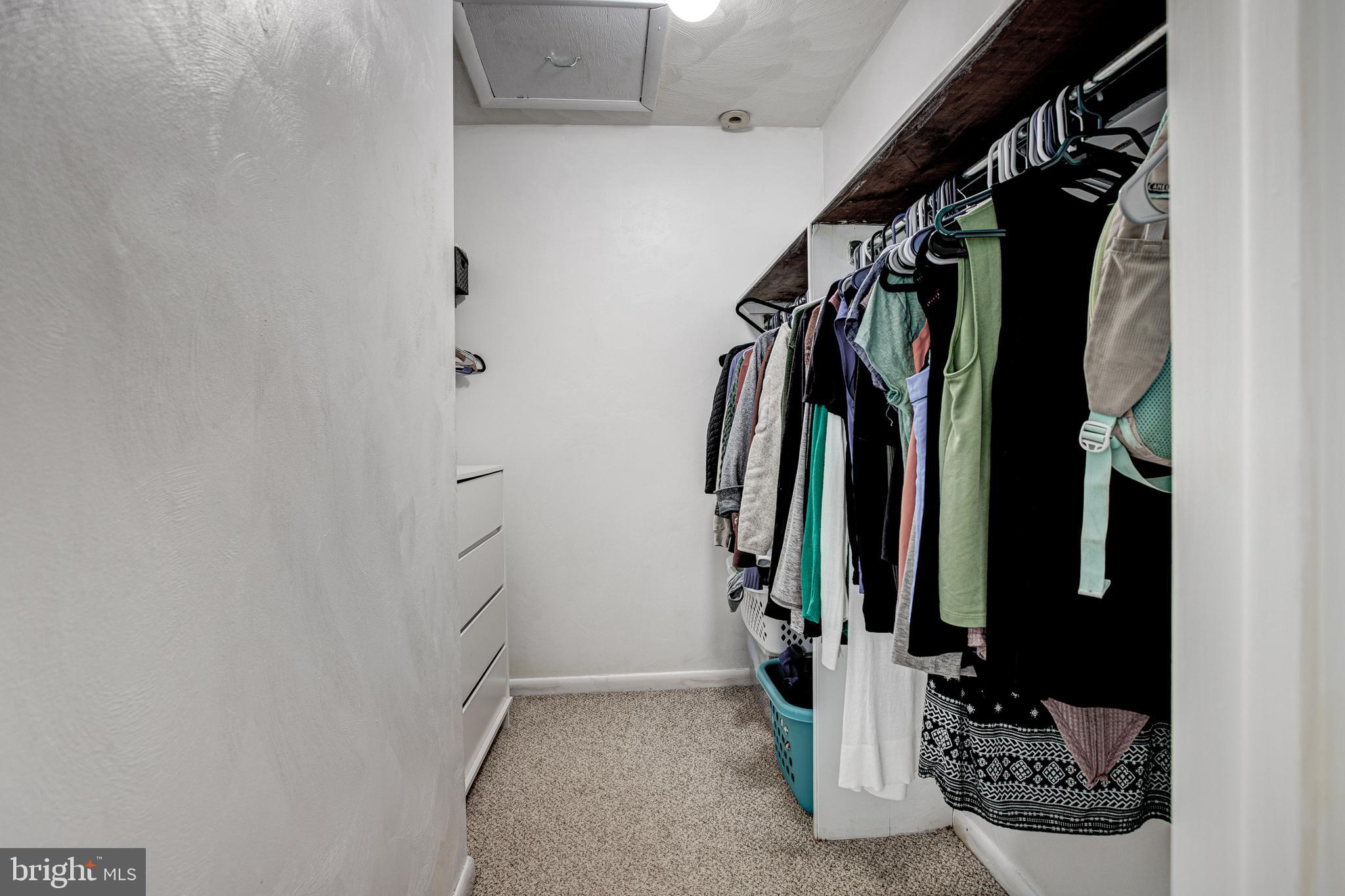 CRICKLEWOOD CROSSING - Residential