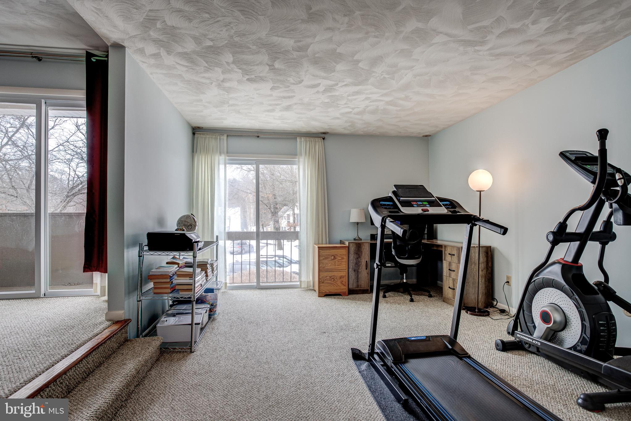 CRICKLEWOOD CROSSING - Residential