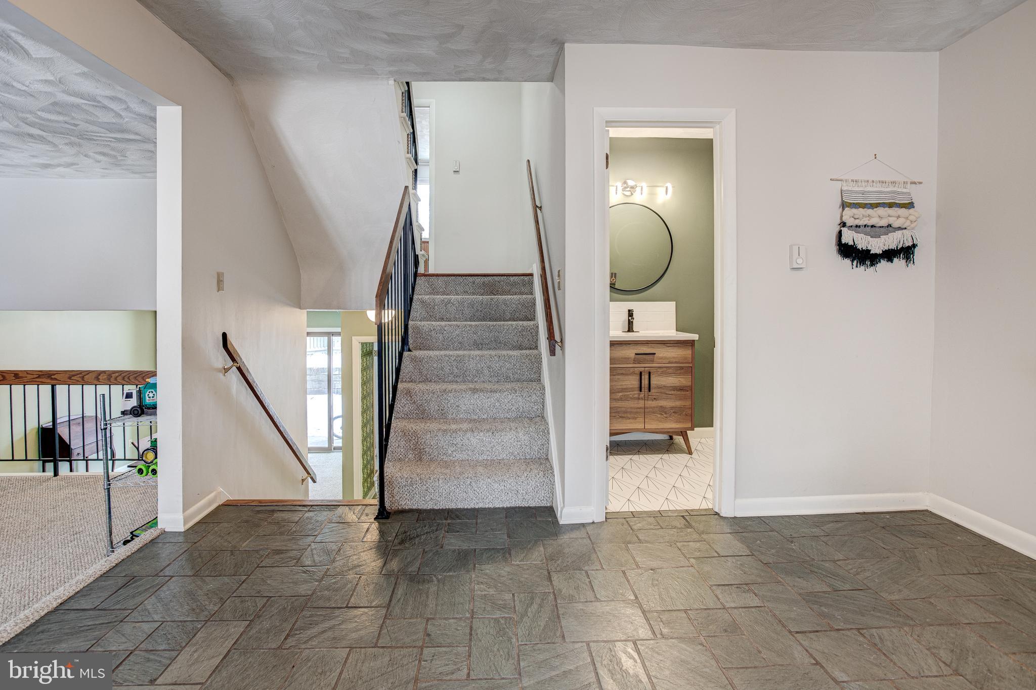 CRICKLEWOOD CROSSING - Residential