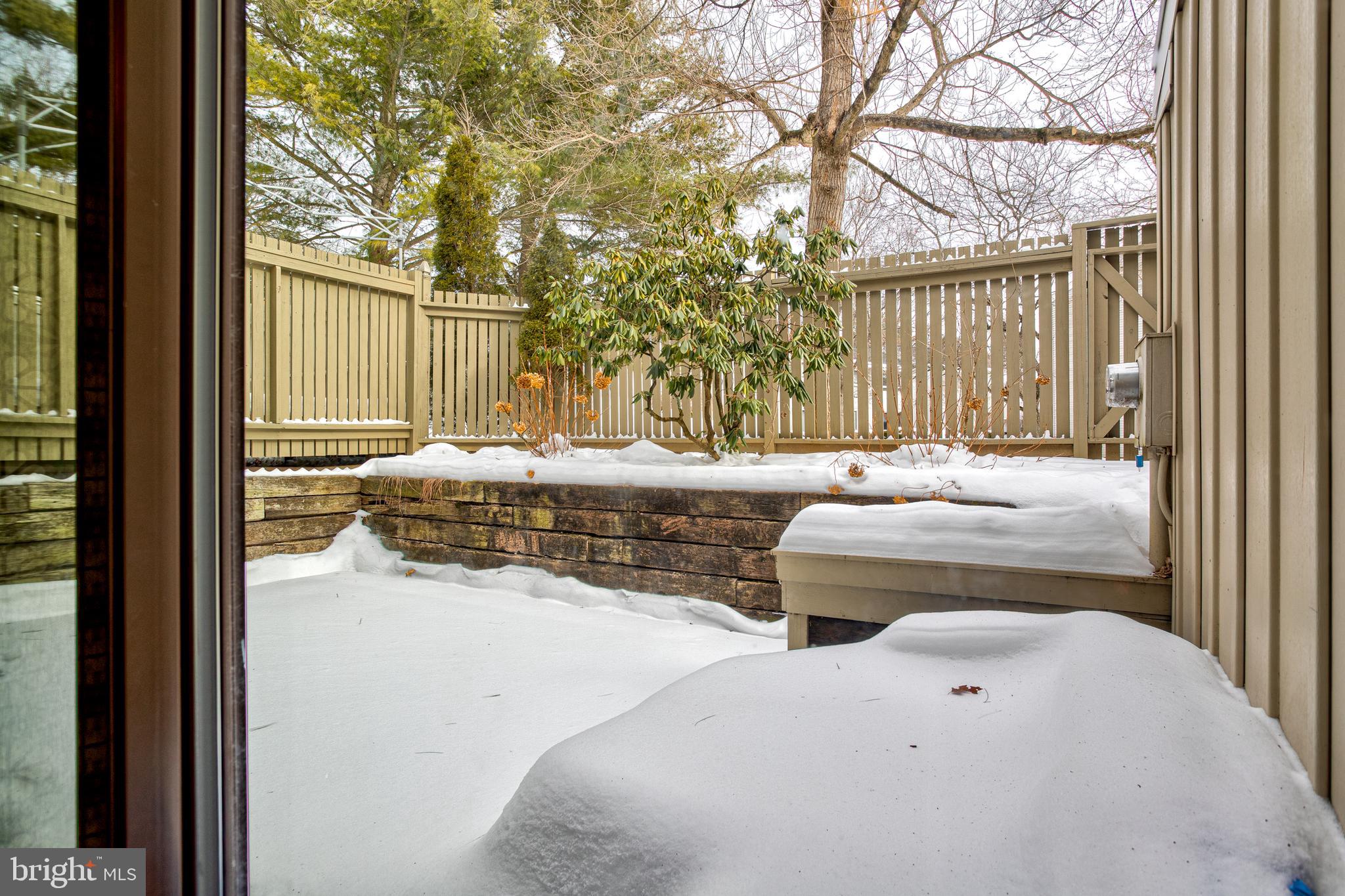 CRICKLEWOOD CROSSING - Residential