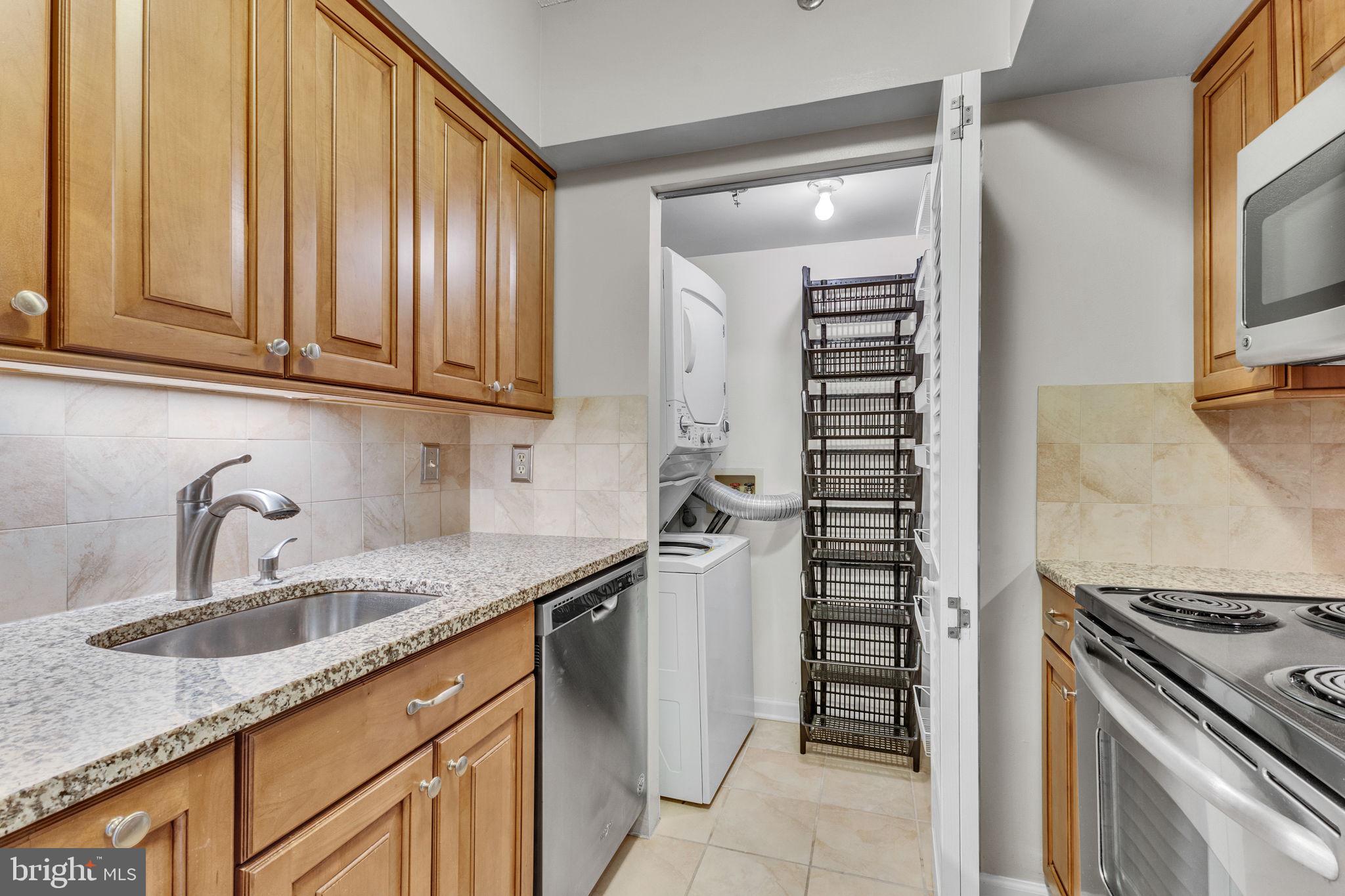 1001 N RANDOLPH STREET 321