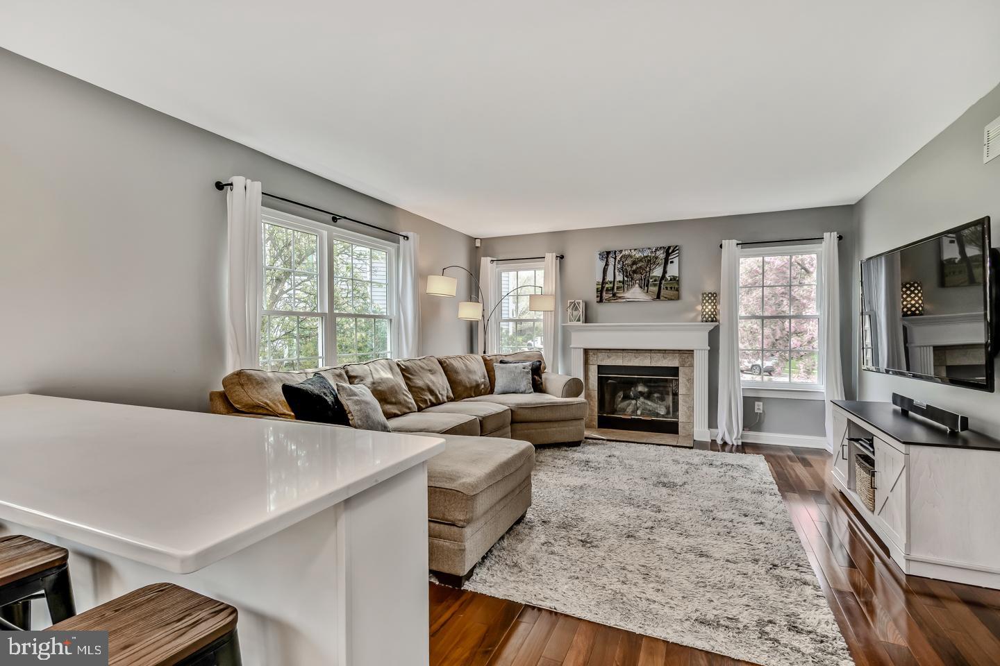 OAK ESTS - Residential