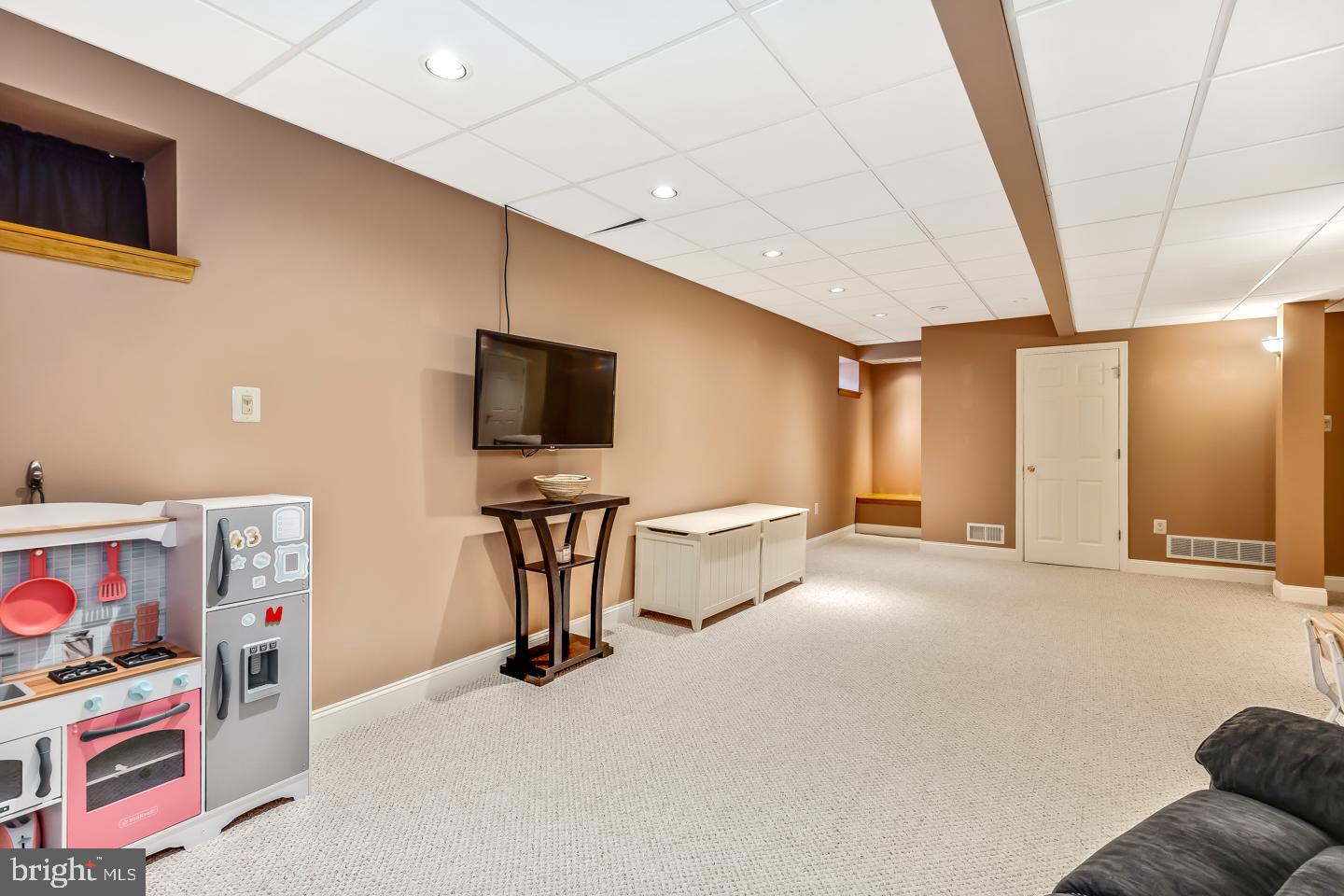 OAK ESTS - Residential