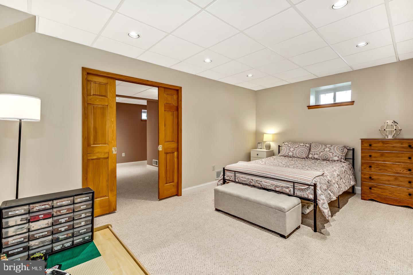 OAK ESTS - Residential