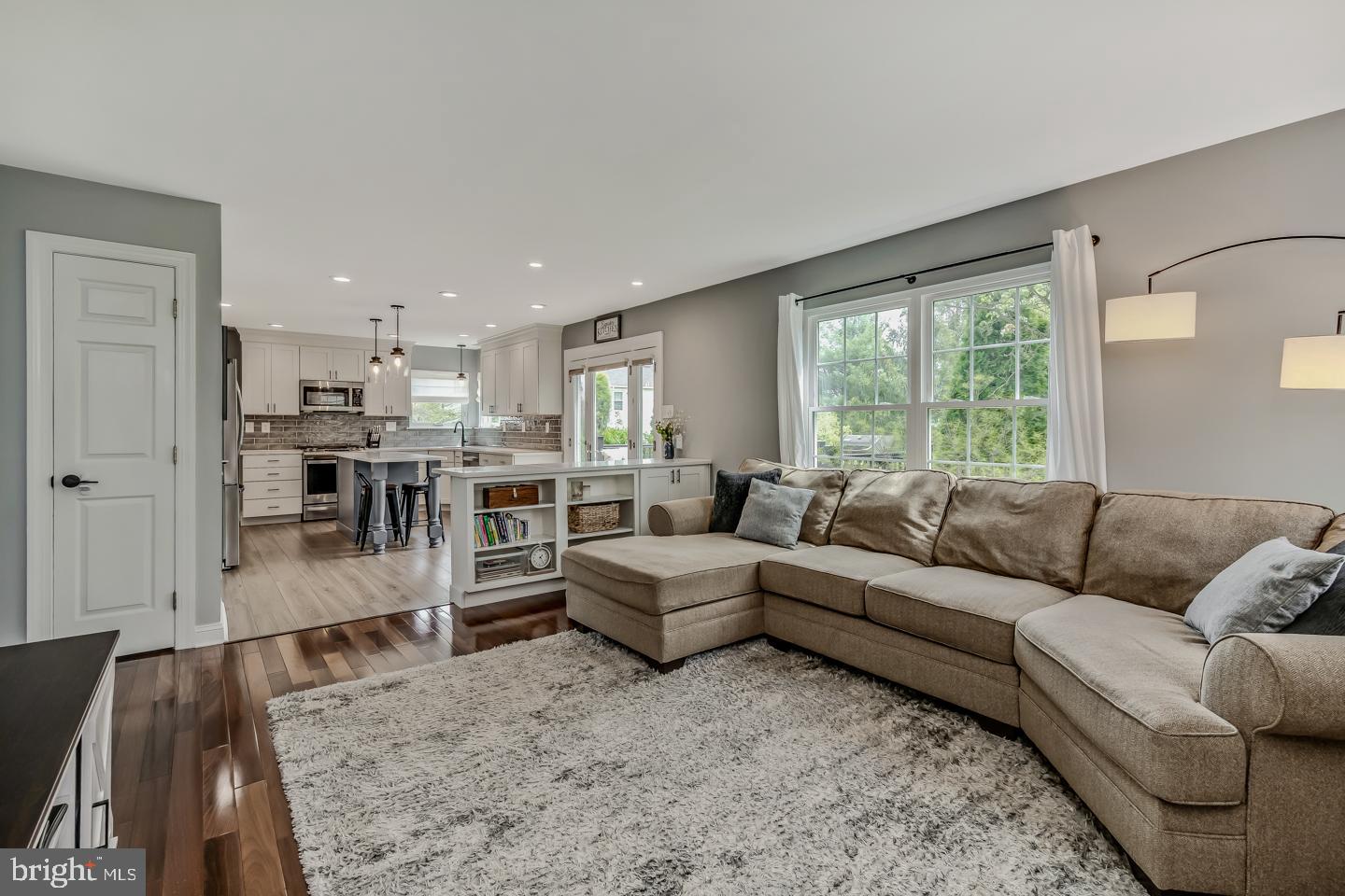 OAK ESTS - Residential