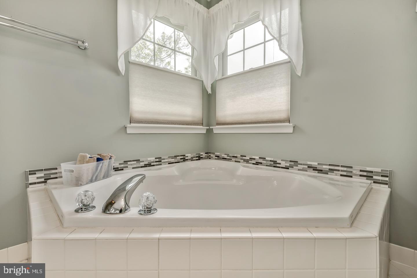 OAK ESTS - Residential