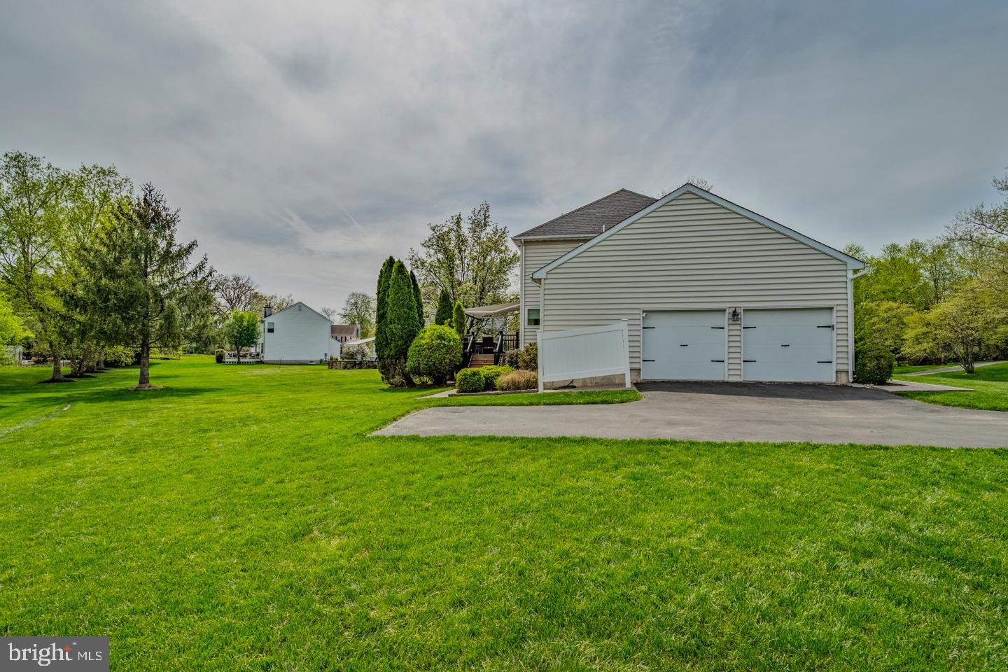 OAK ESTS - Residential