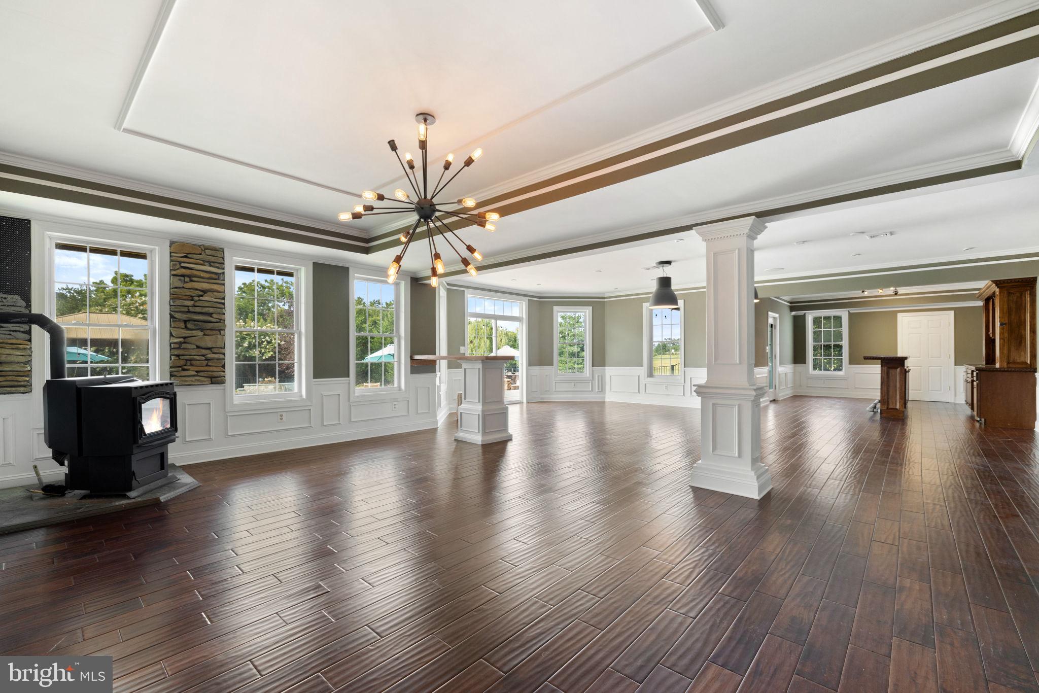 CARLTON - Residential