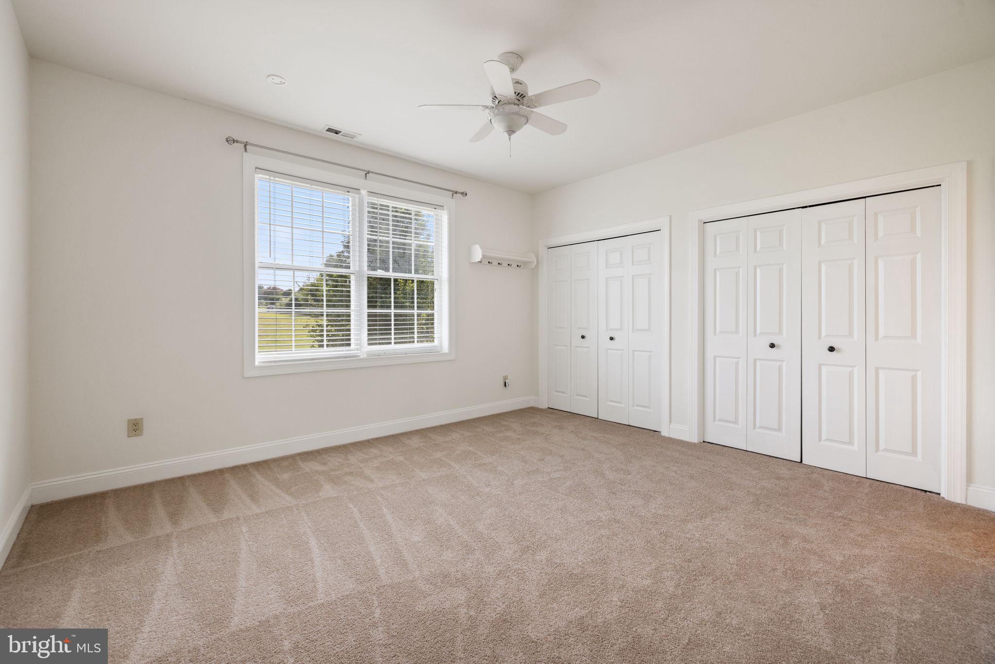 CARLTON - Residential