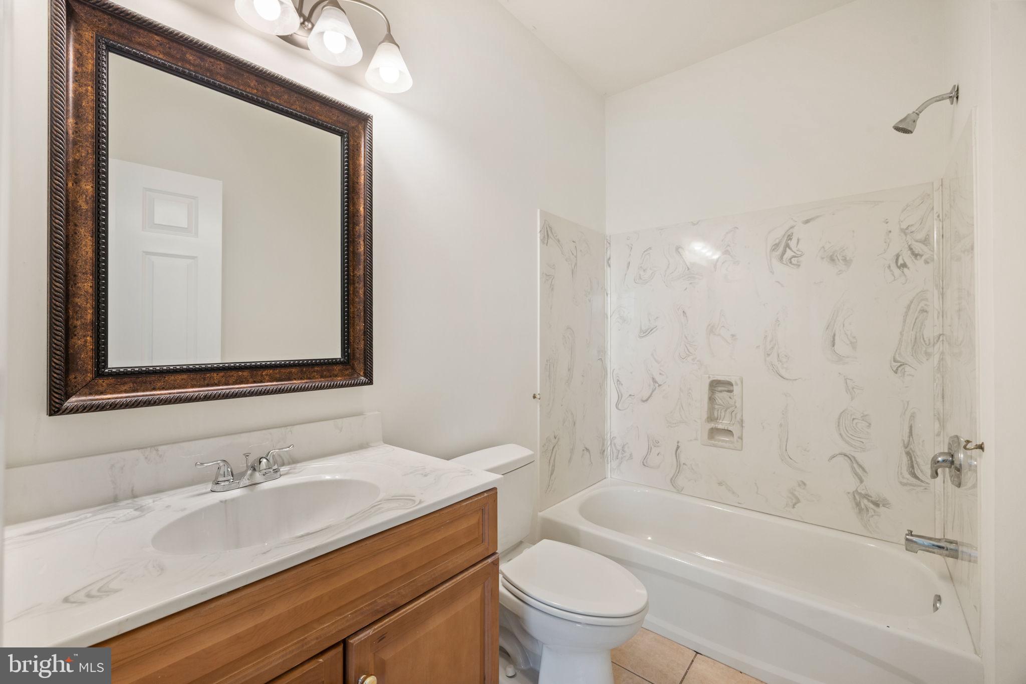 CARLTON - Residential