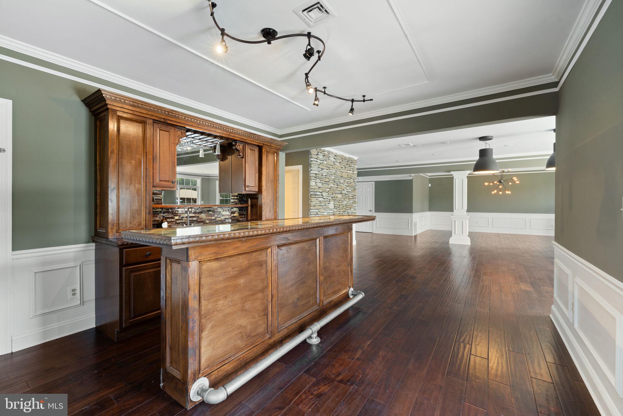 CARLTON - Residential