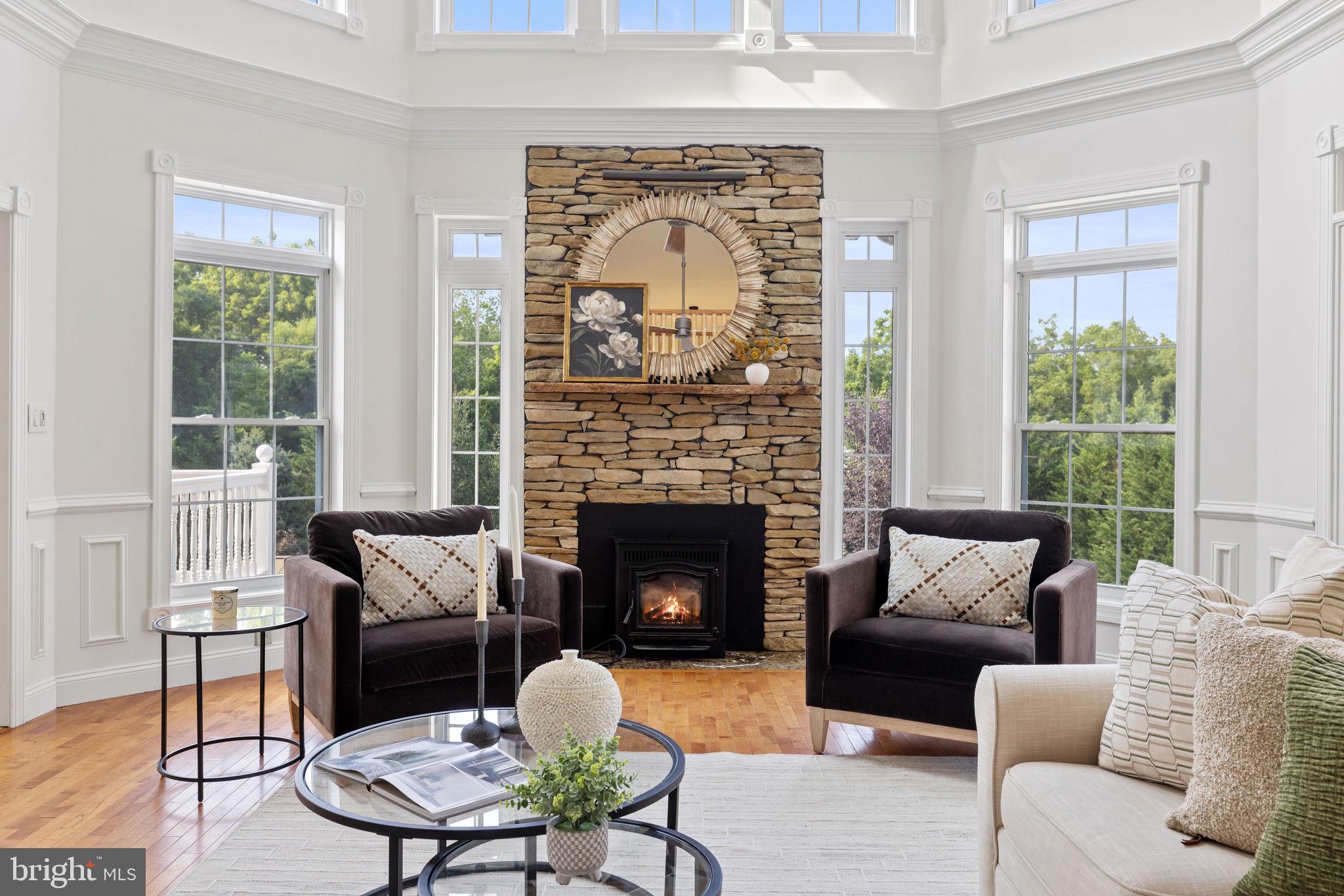 CARLTON - Residential