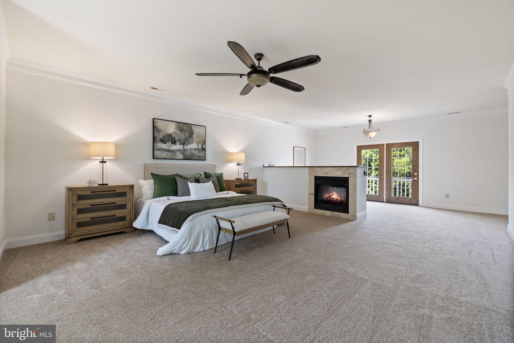 CARLTON - Residential