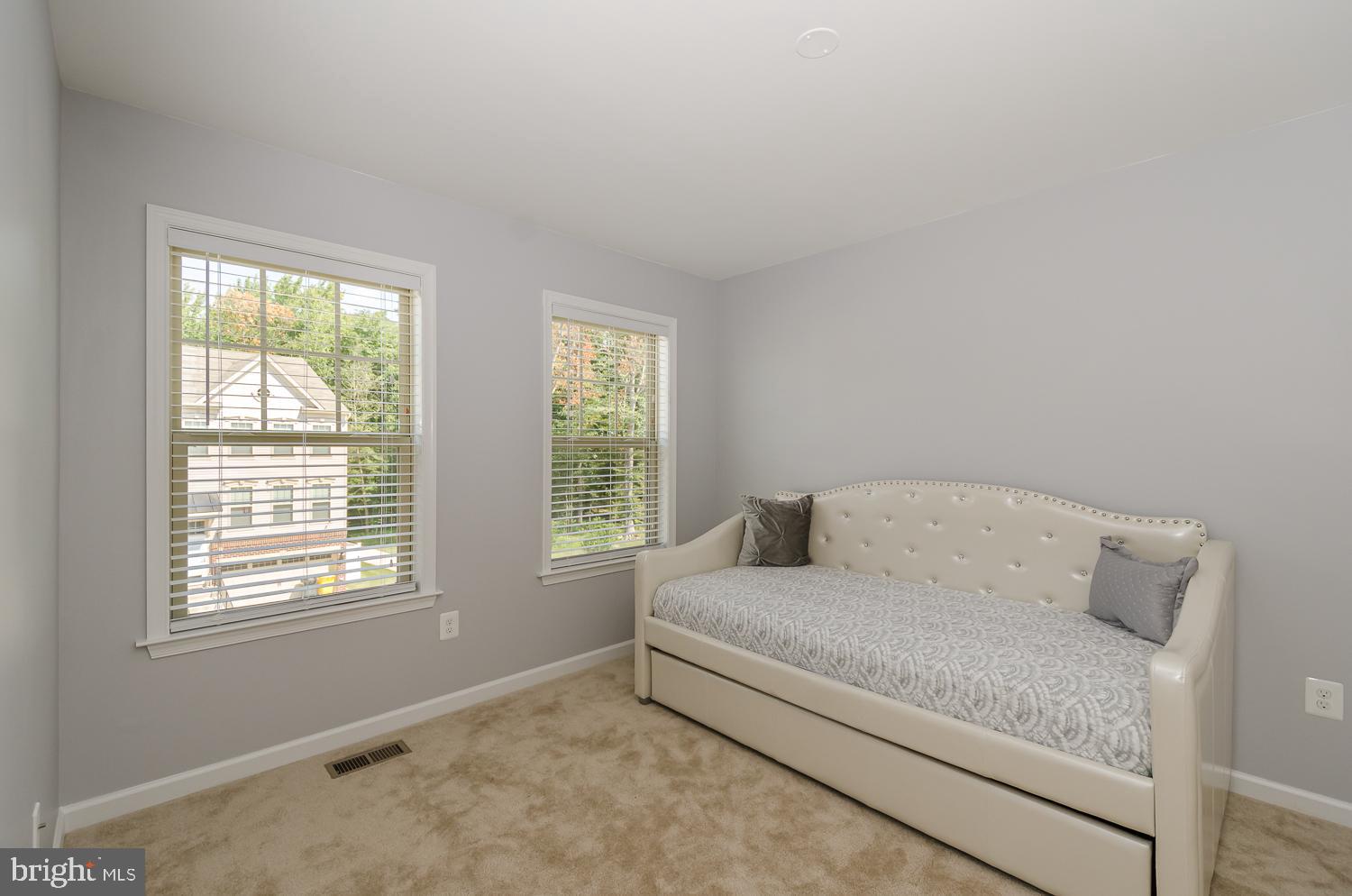 HOLLY RIDGE - Residential Lease