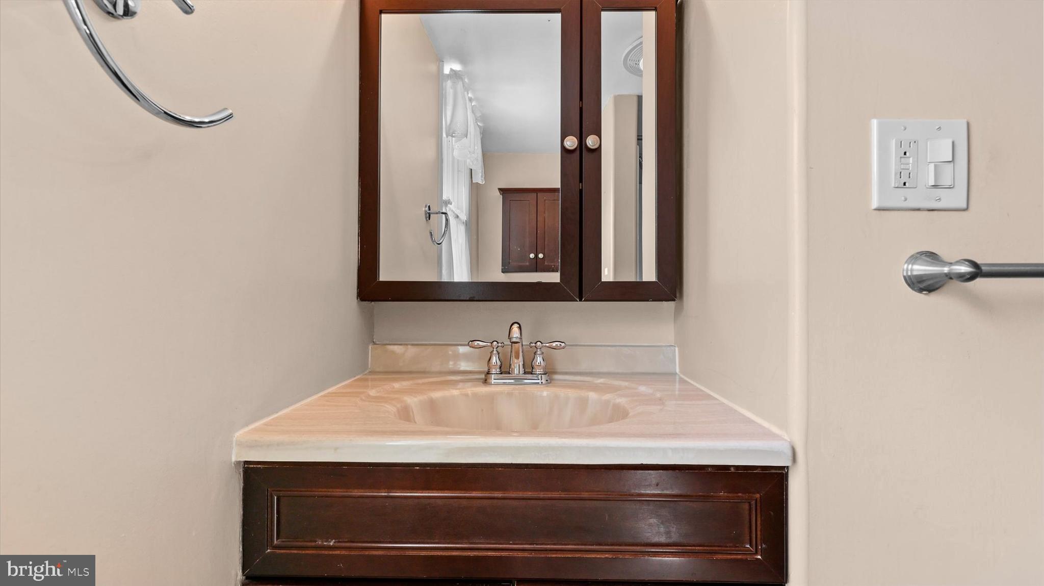 ROSSMOYNE MANOR - Residential