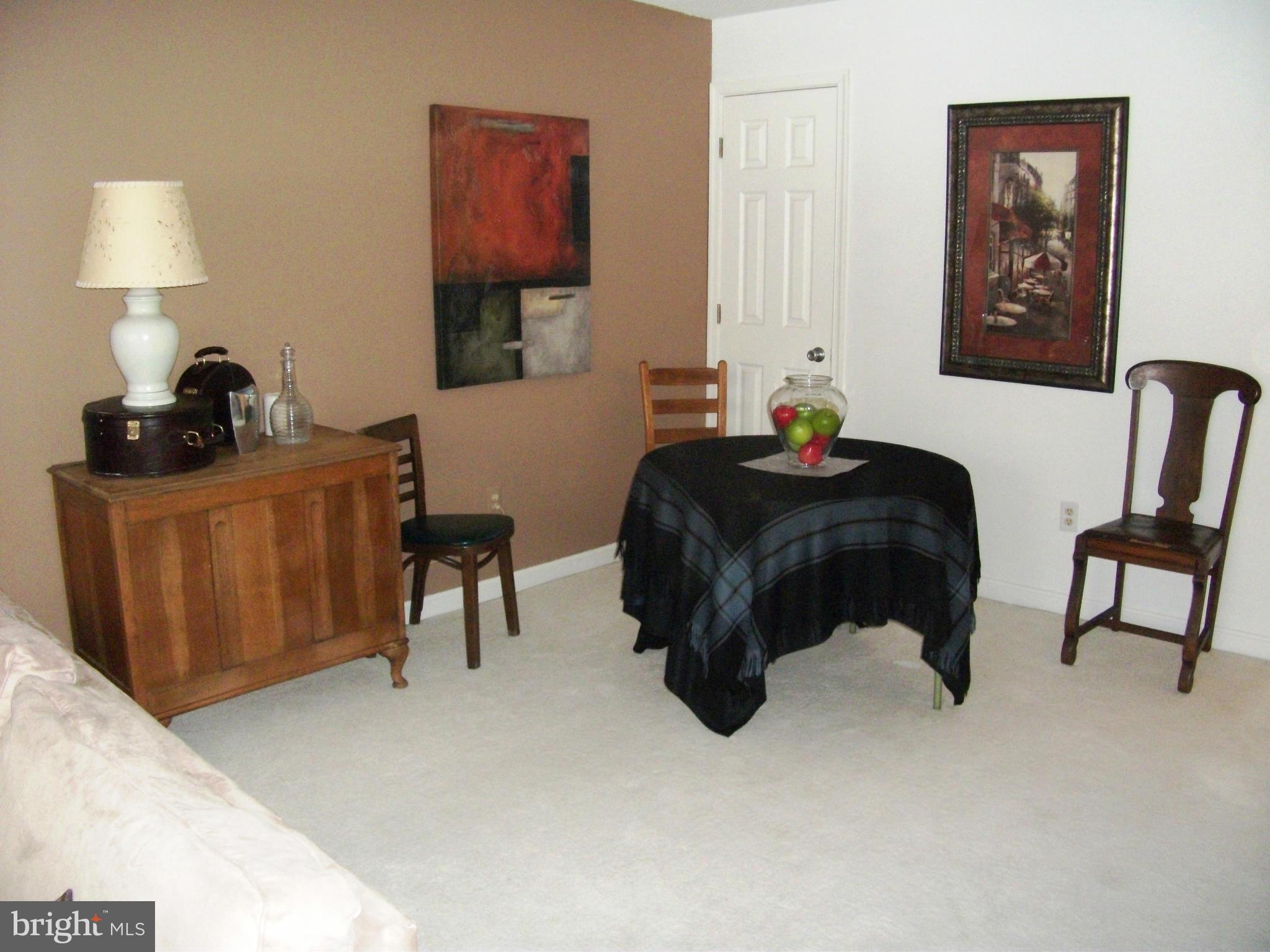 DEERING WOODS - Residential Lease