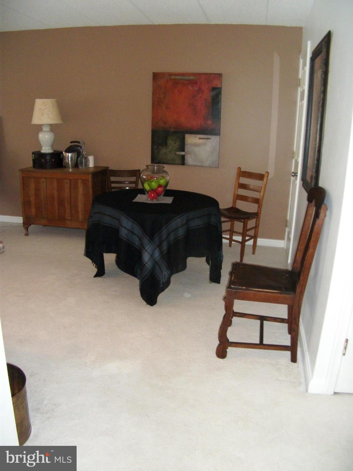 DEERING WOODS - Residential Lease