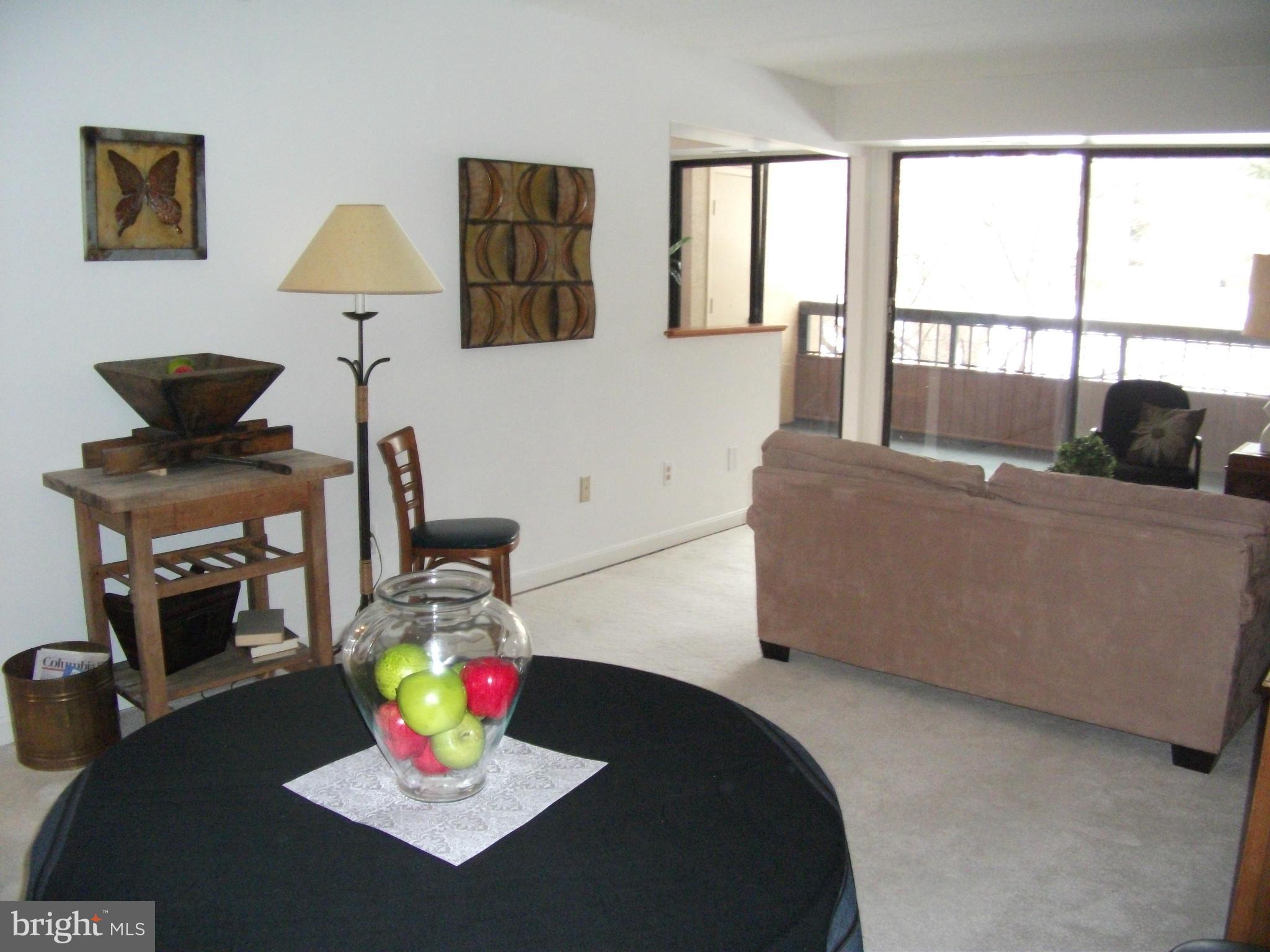 DEERING WOODS - Residential Lease