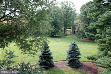 DEERING WOODS - Residential Lease