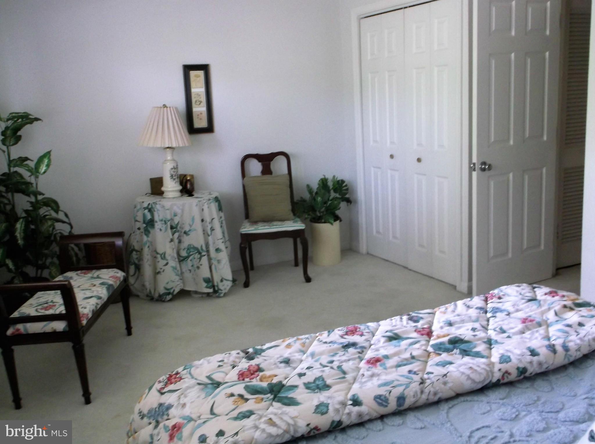 DEERING WOODS - Residential Lease