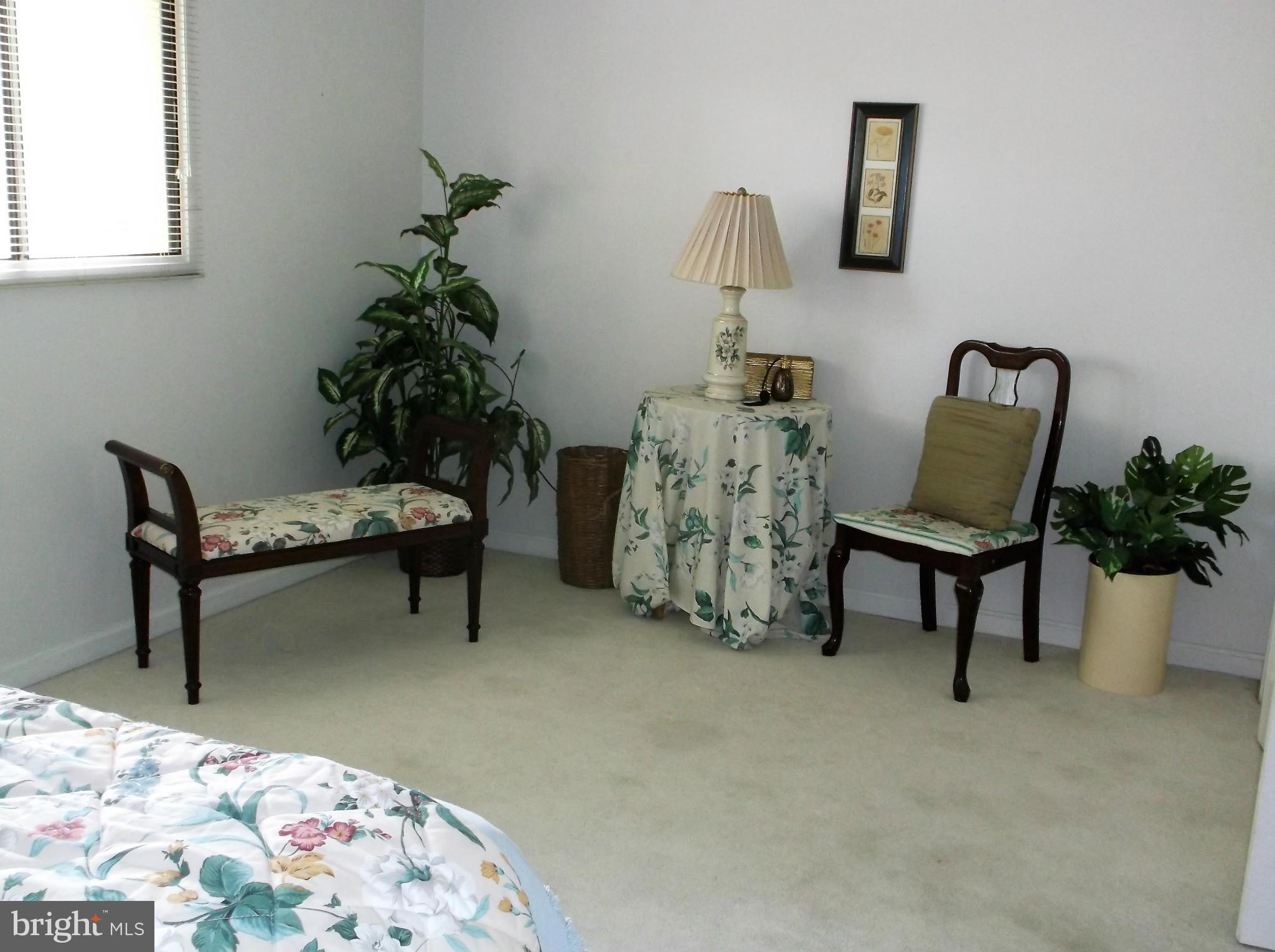 DEERING WOODS - Residential Lease