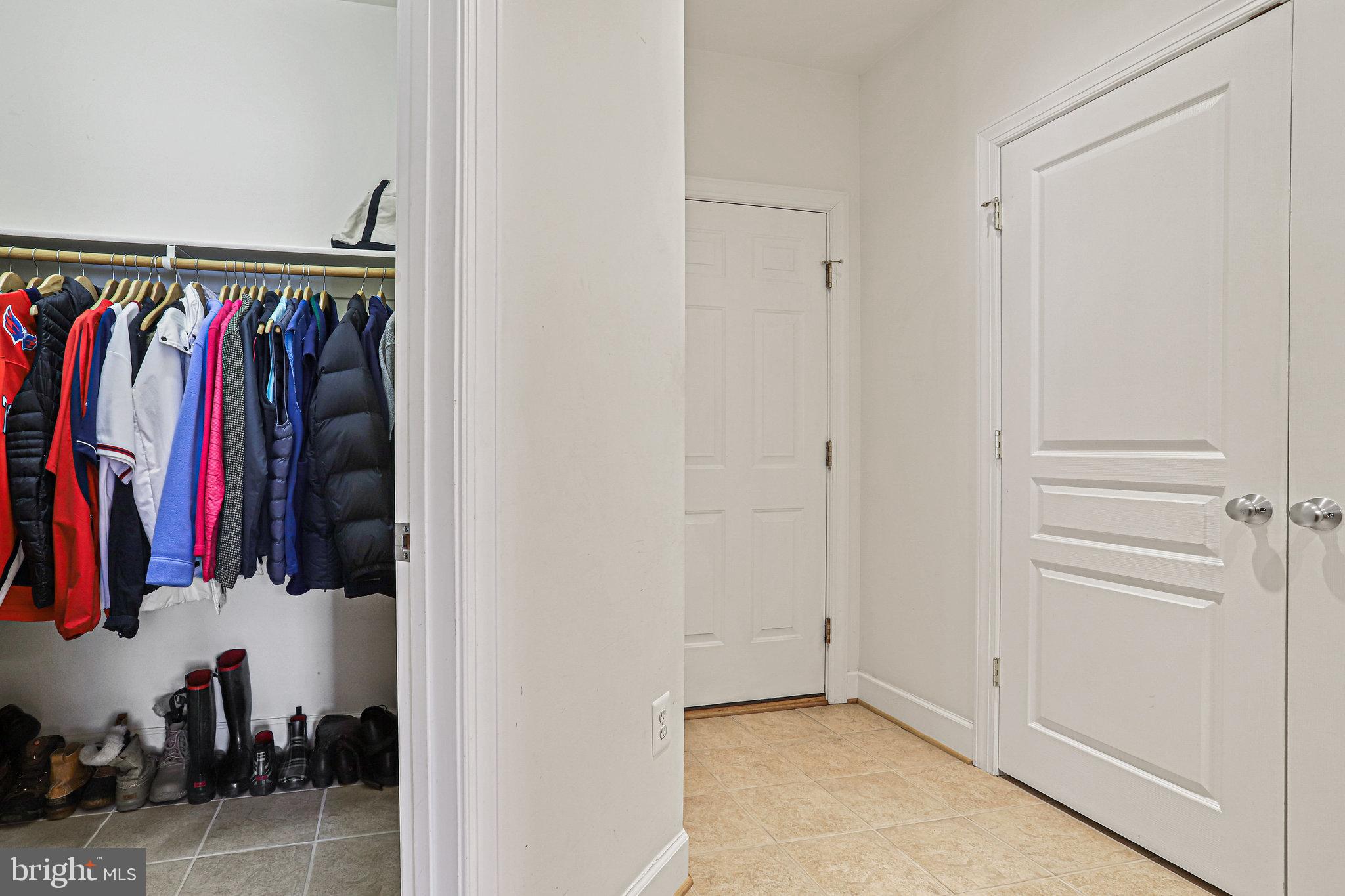 BERKSHIRE OAKWOOD - Residential