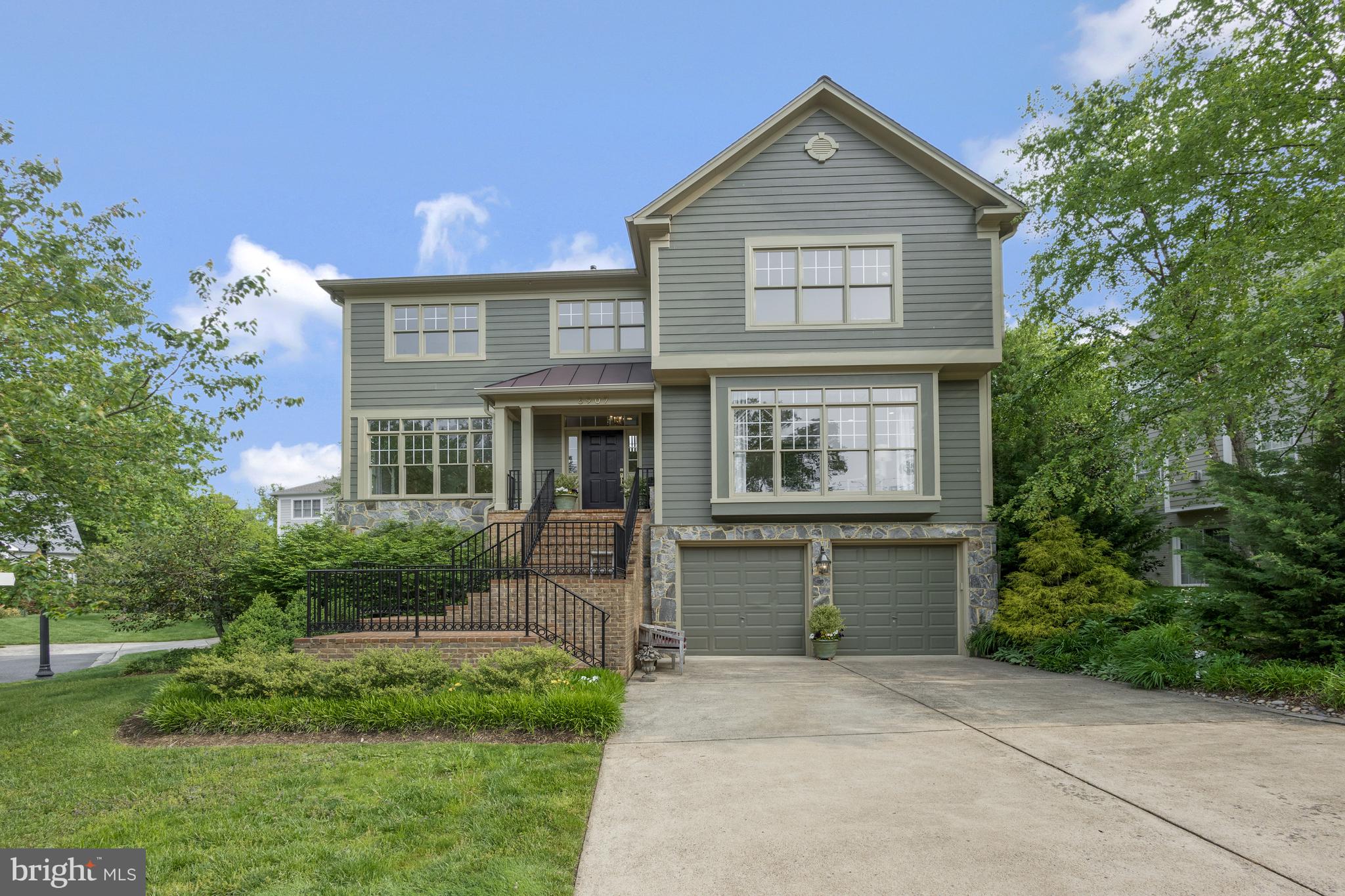 BERKSHIRE OAKWOOD - Residential