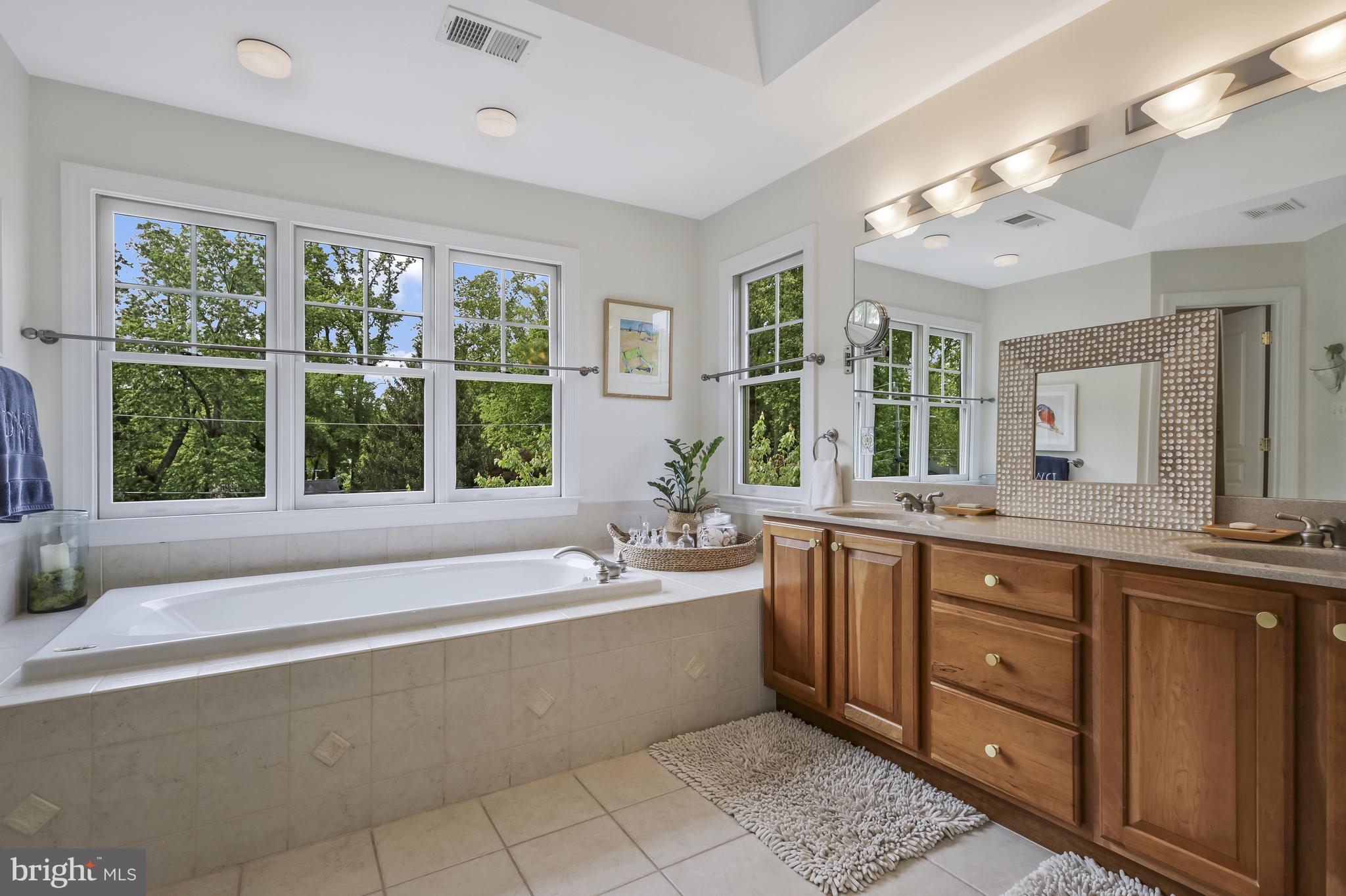 BERKSHIRE OAKWOOD - Residential