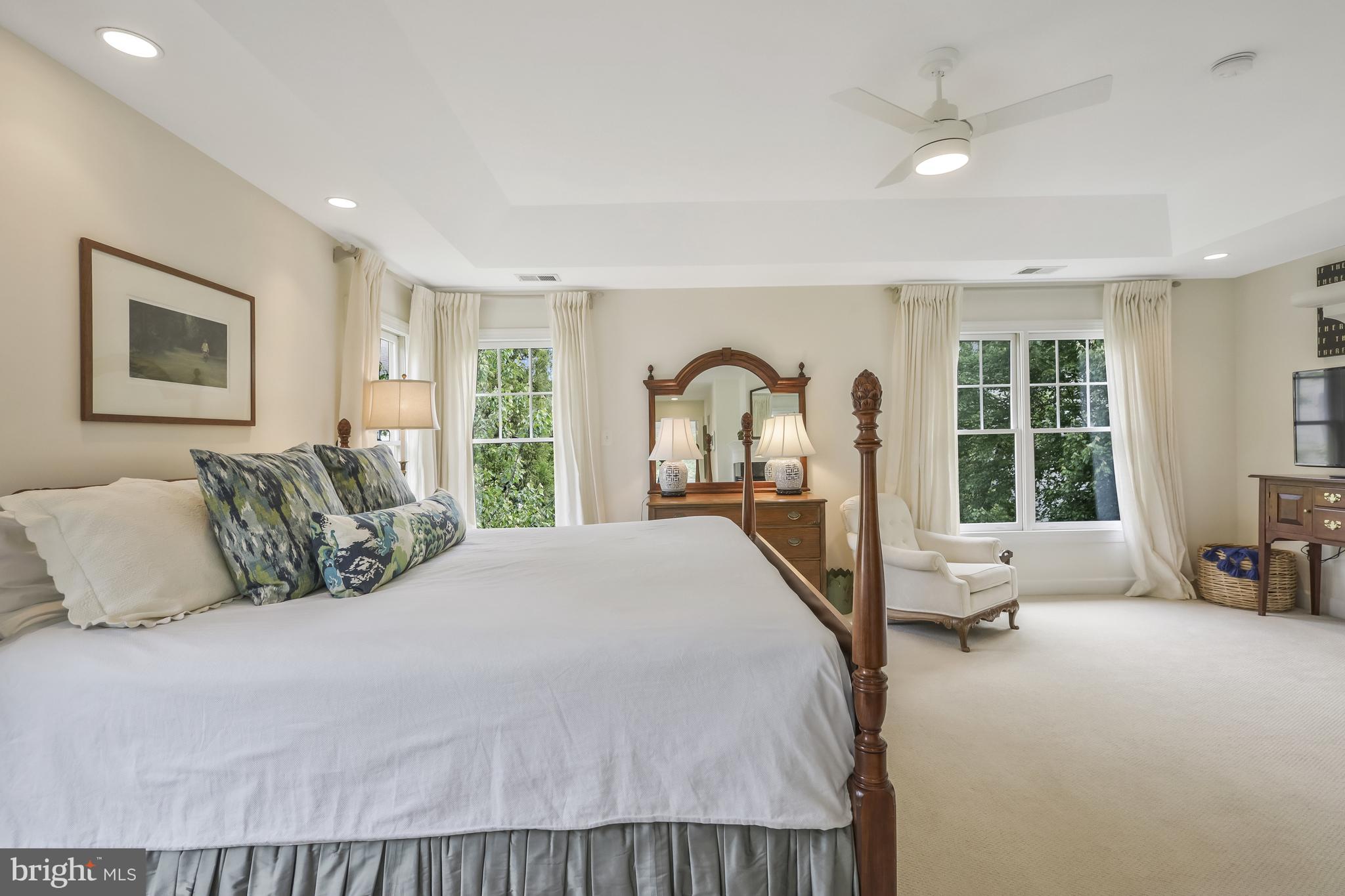 BERKSHIRE OAKWOOD - Residential