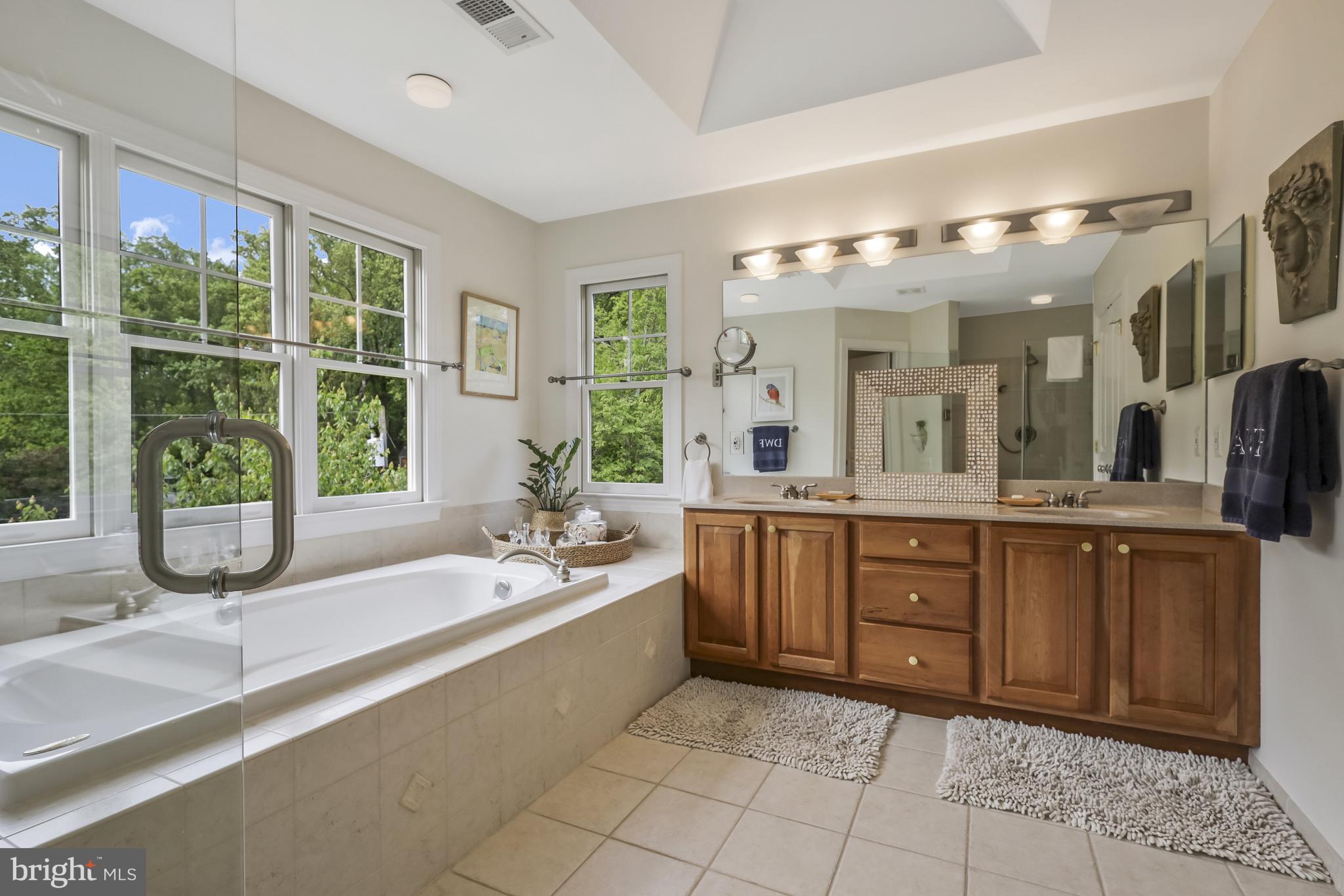 BERKSHIRE OAKWOOD - Residential