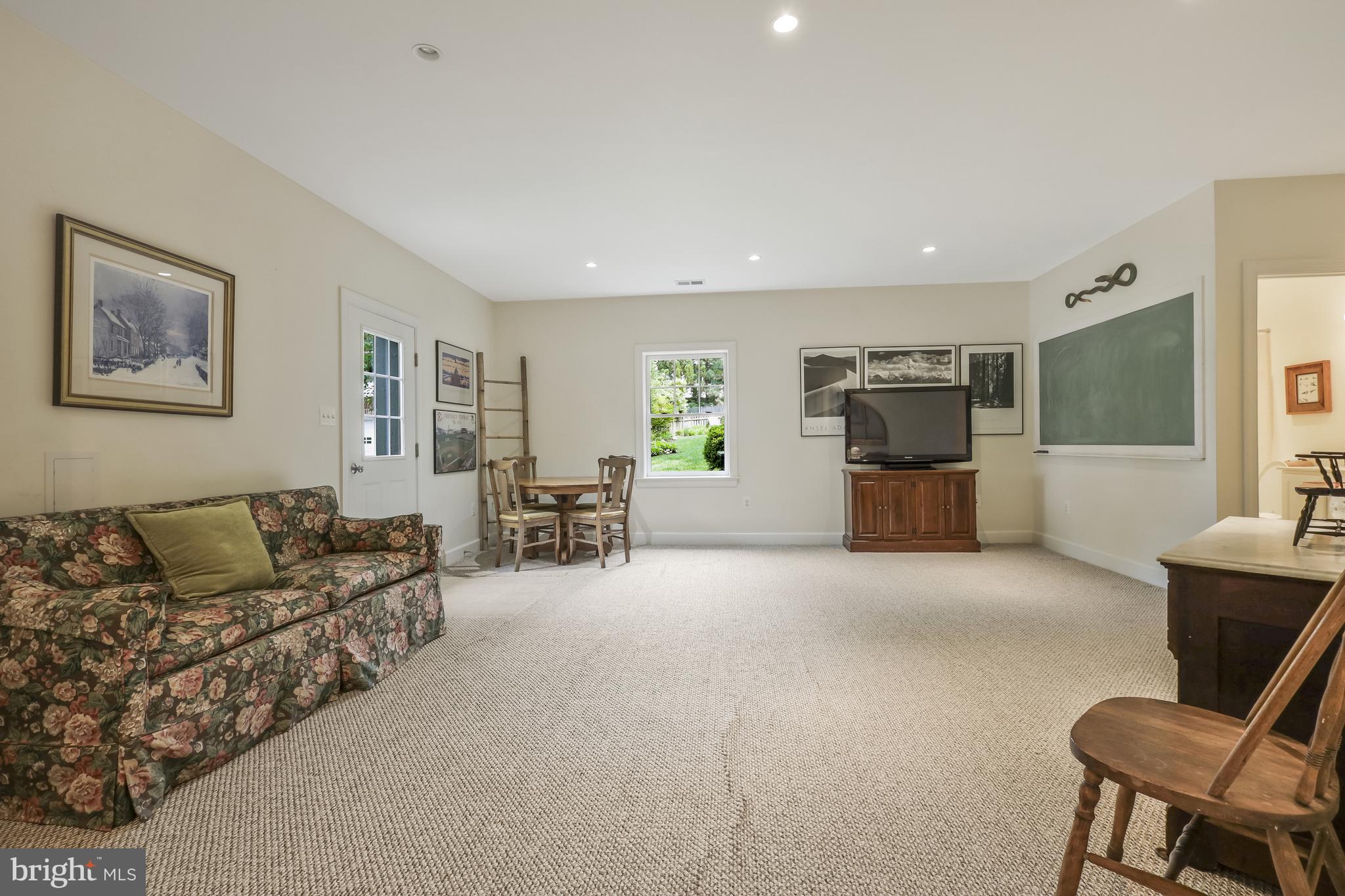 BERKSHIRE OAKWOOD - Residential