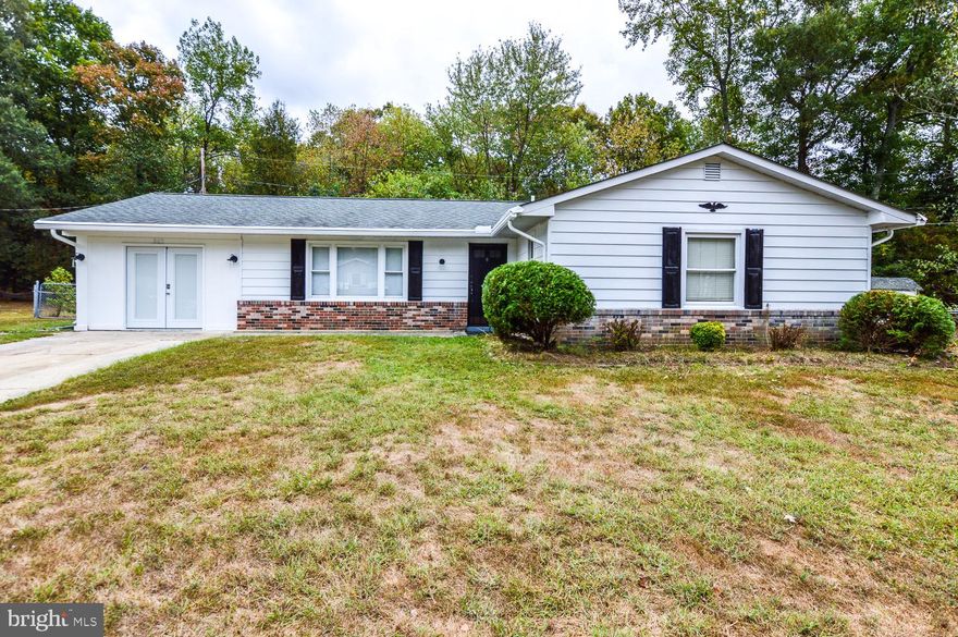 One level living at its best!! 3 great size bedrooms and 2.5 baths. This house sits on a quiet cul-de-sac. New HVAC, Granite counter tops, updated bathrooms and newer appliances. Bonus room off the dining room. Fenced yard great for kids and pets. Wooded to the back for privacy. Extra-long driveway that can fit 4 cars. Easy commute to DC, Andrews Airforce base, National Harbor and Northern Virginia.