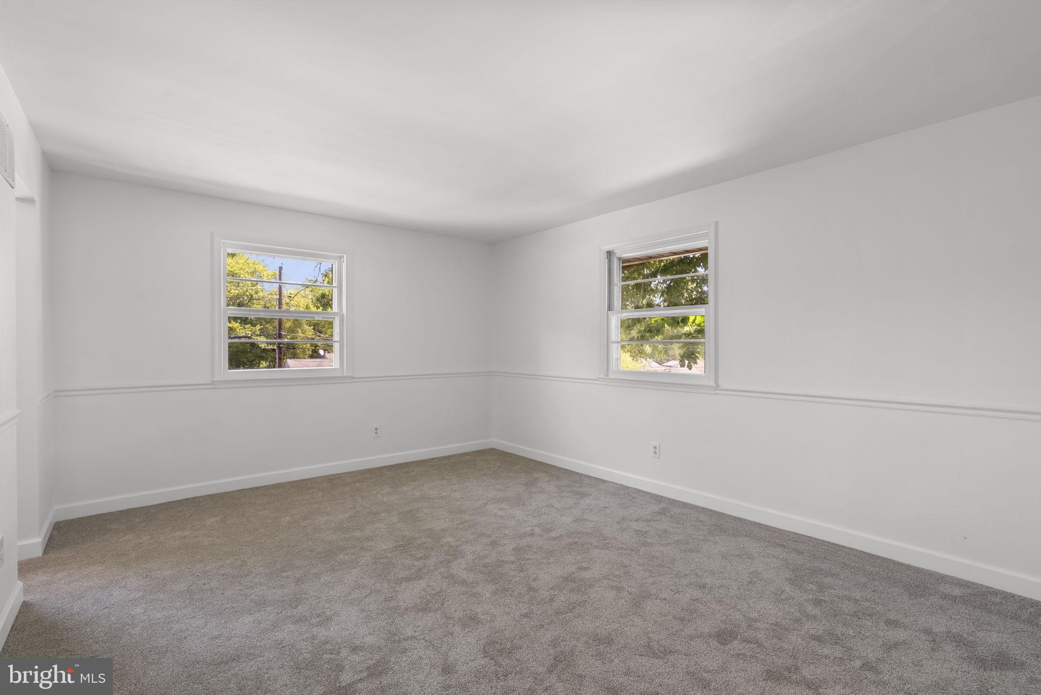CALVERTON - Residential
