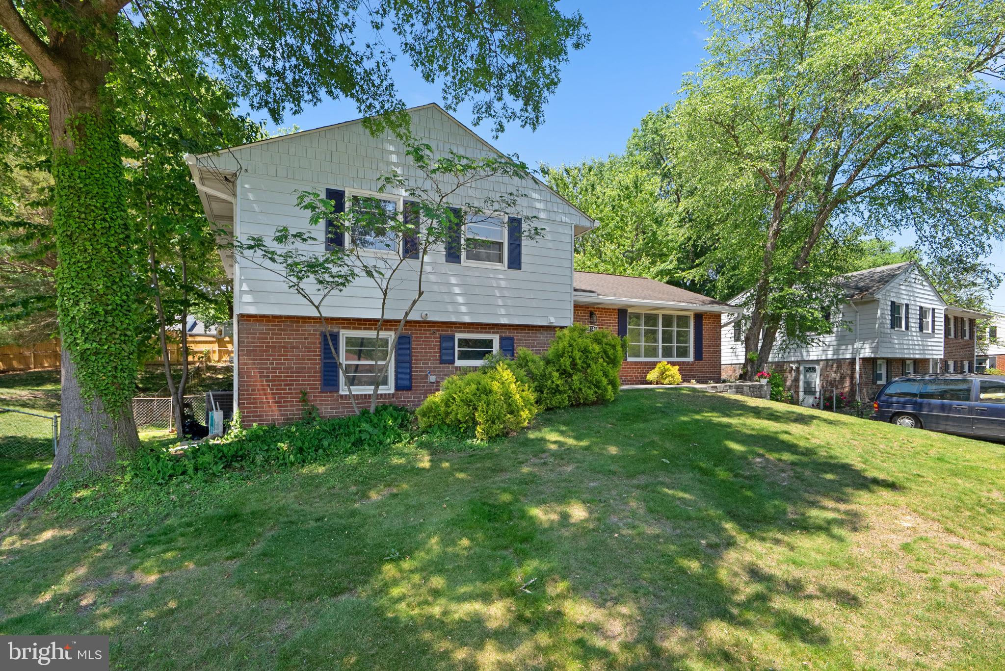 CALVERTON - Residential