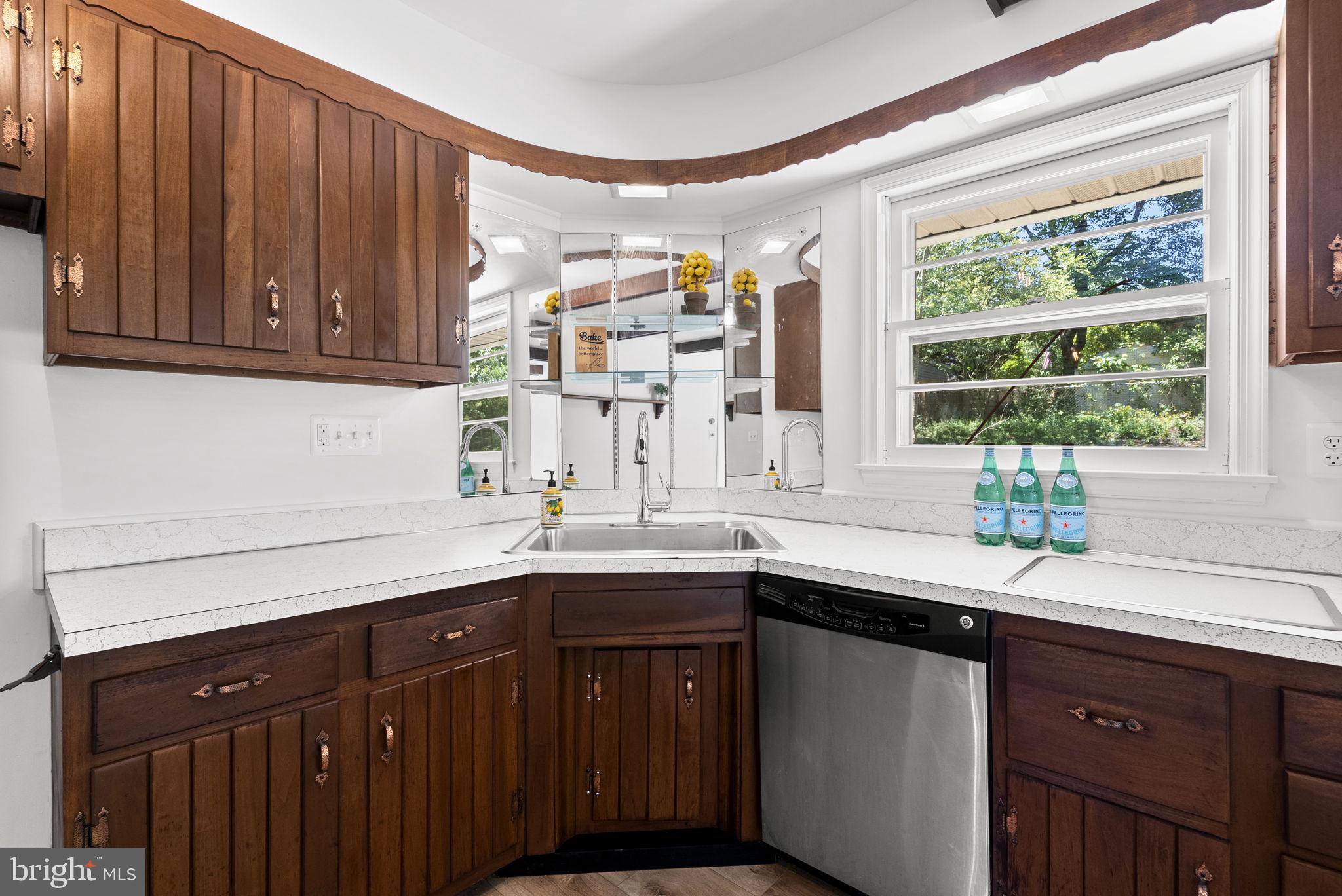CALVERTON - Residential