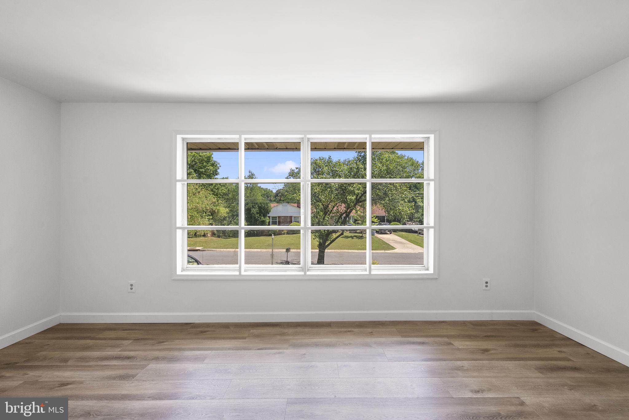 CALVERTON - Residential