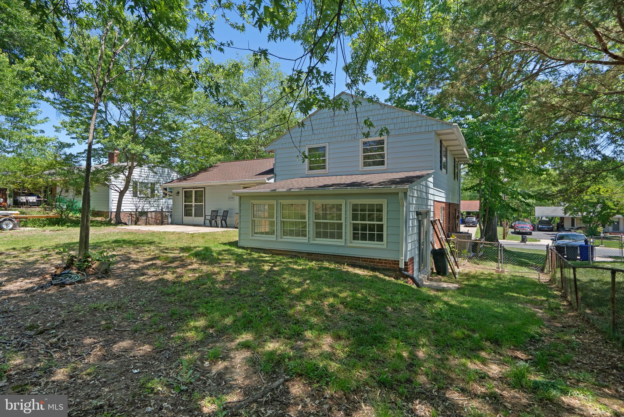 CALVERTON - Residential