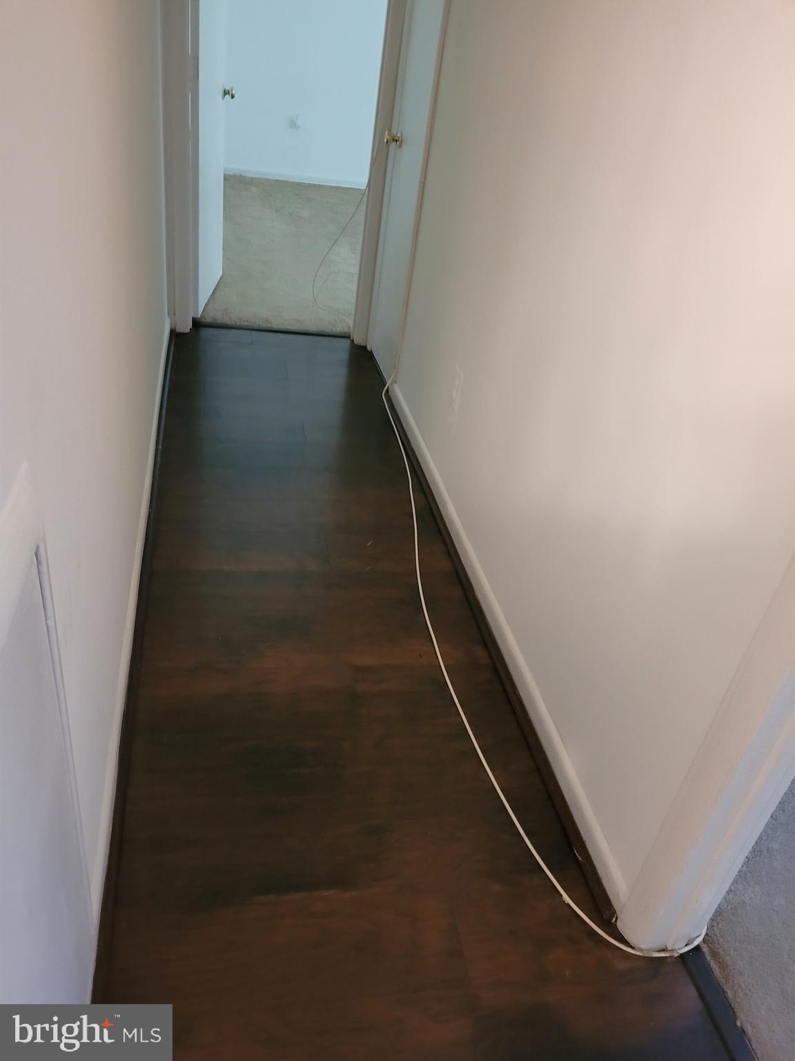 HUNTCREST CONDOMINIUM - Residential Lease