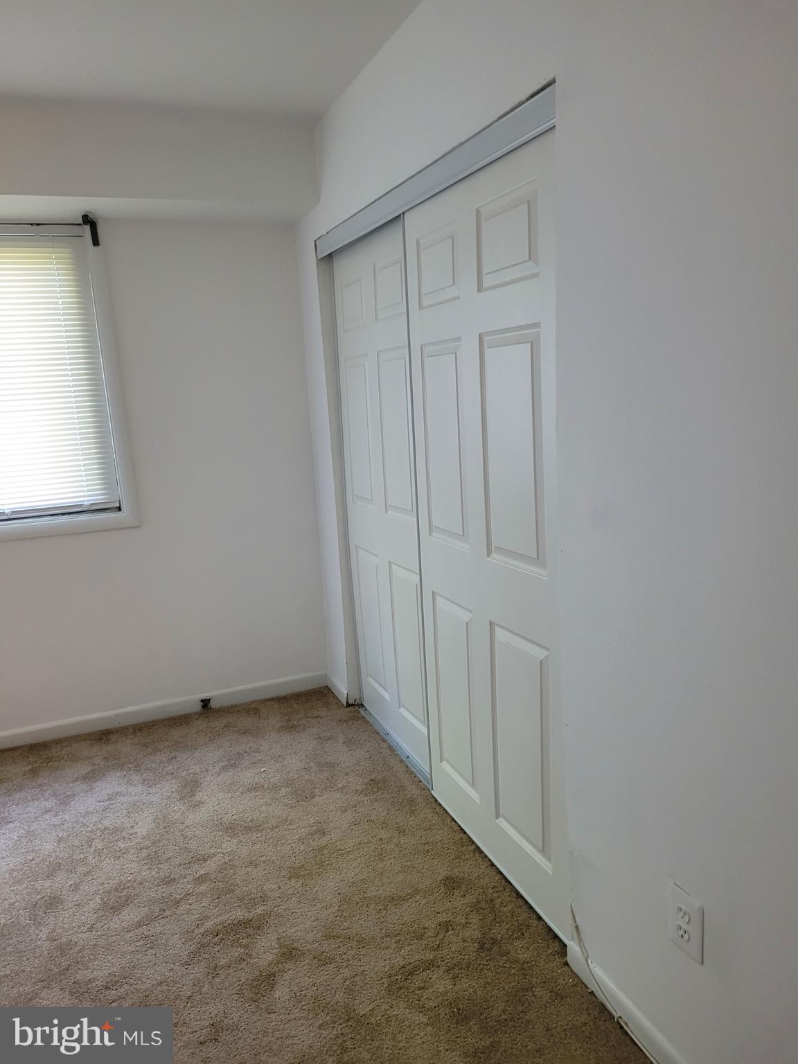 HUNTCREST CONDOMINIUM - Residential Lease