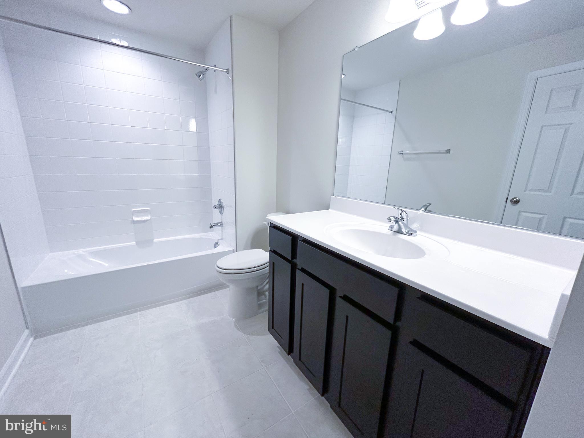 HIATT POINTE AT SNOWDEN BRIDGE - Residential