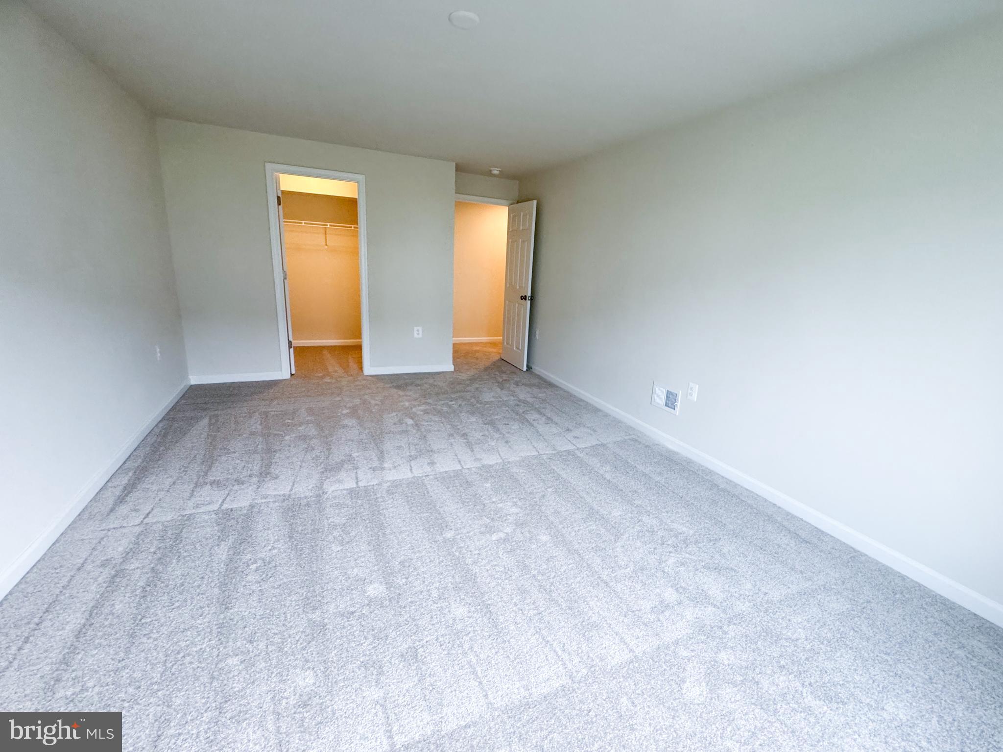 HIATT POINTE AT SNOWDEN BRIDGE - Residential