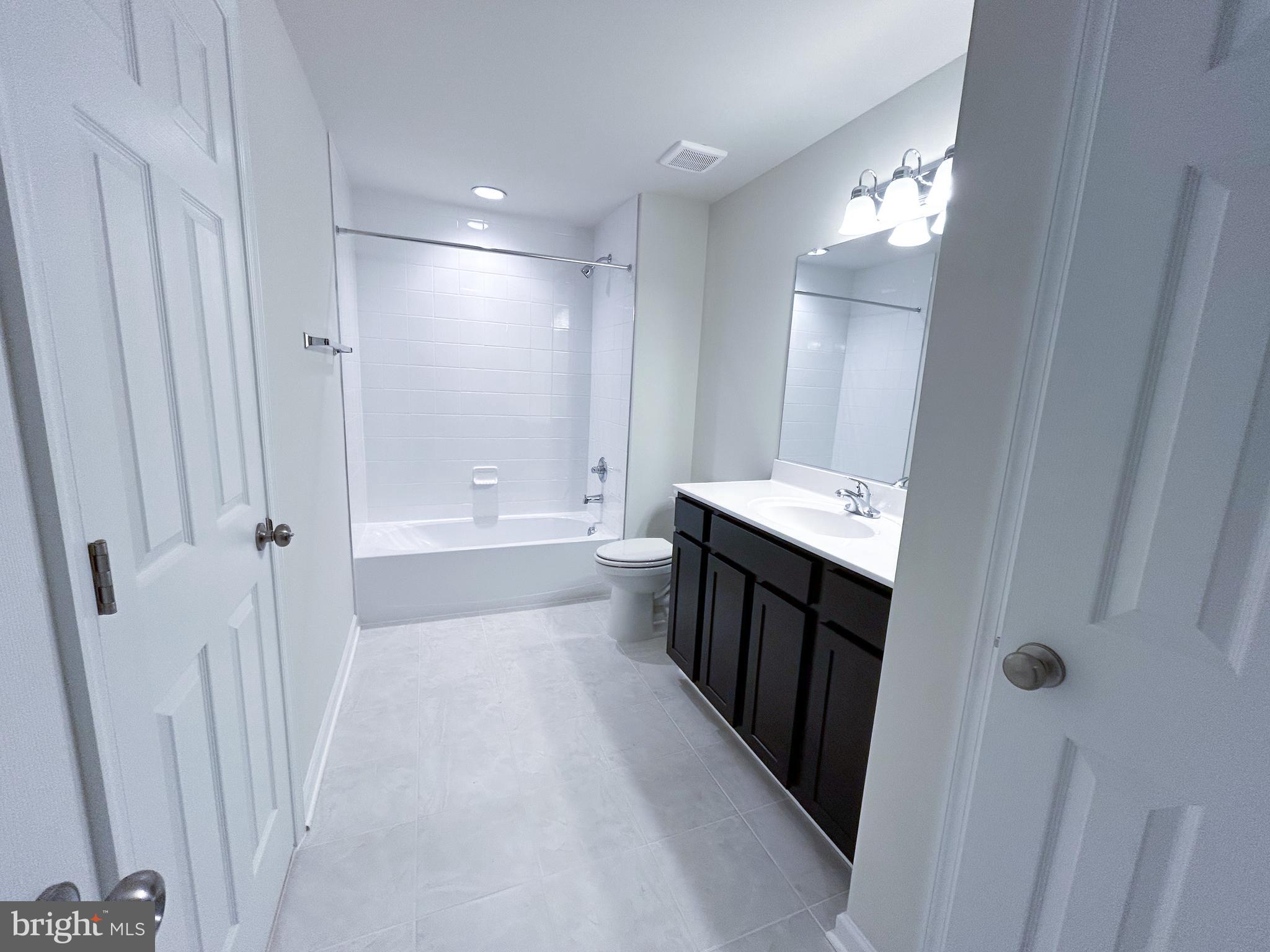 HIATT POINTE AT SNOWDEN BRIDGE - Residential