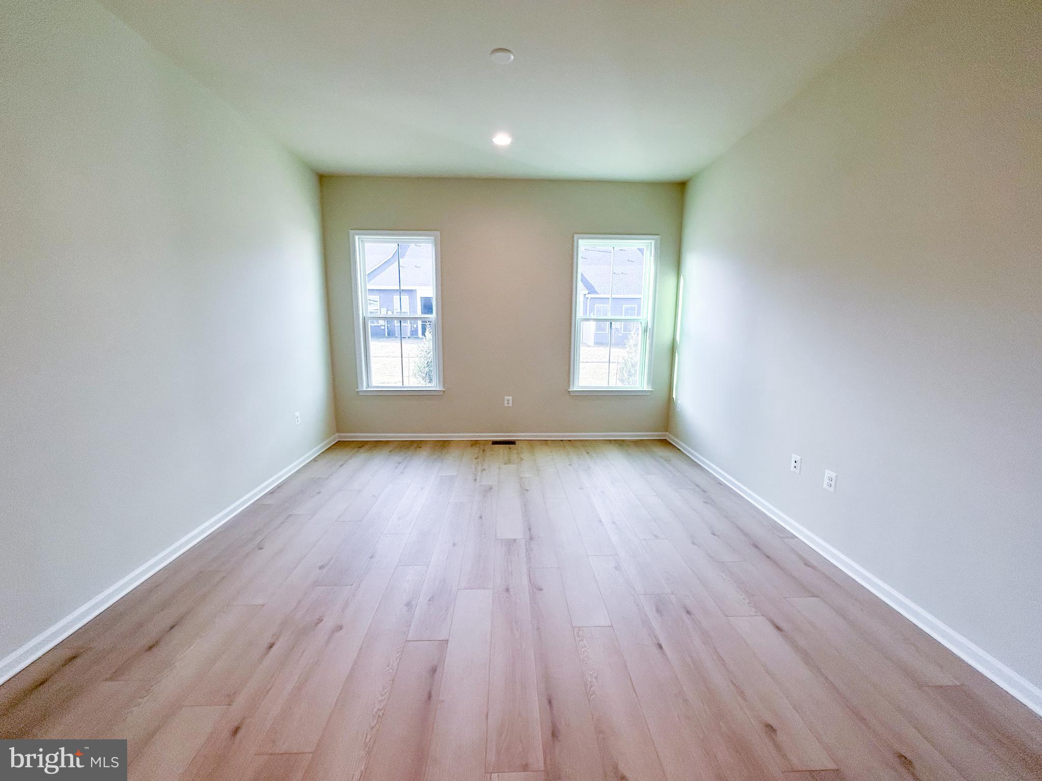 HIATT POINTE AT SNOWDEN BRIDGE - Residential