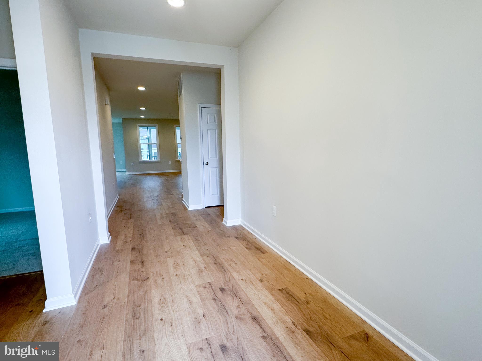 HIATT POINTE AT SNOWDEN BRIDGE - Residential