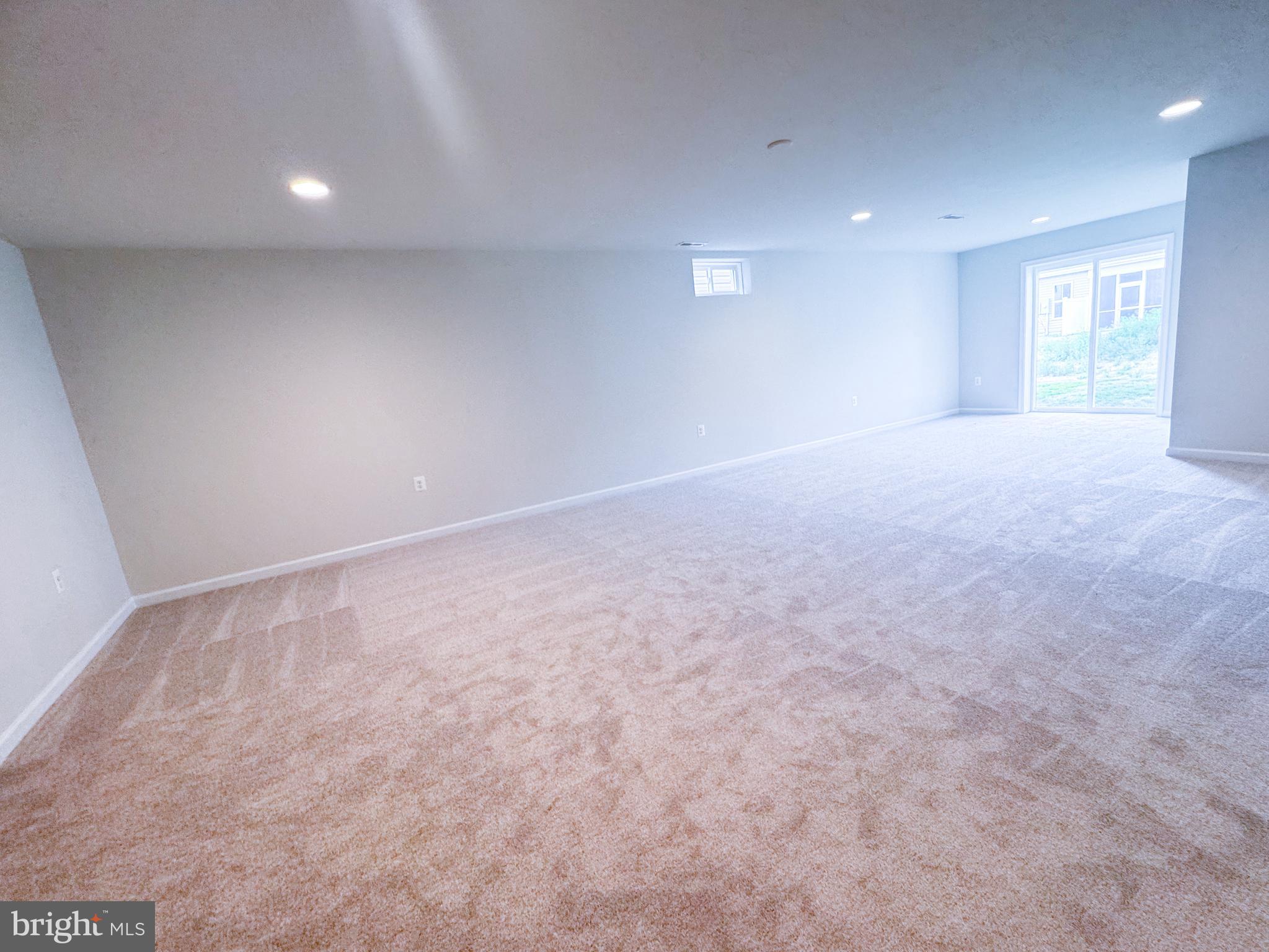 HIATT POINTE AT SNOWDEN BRIDGE - Residential