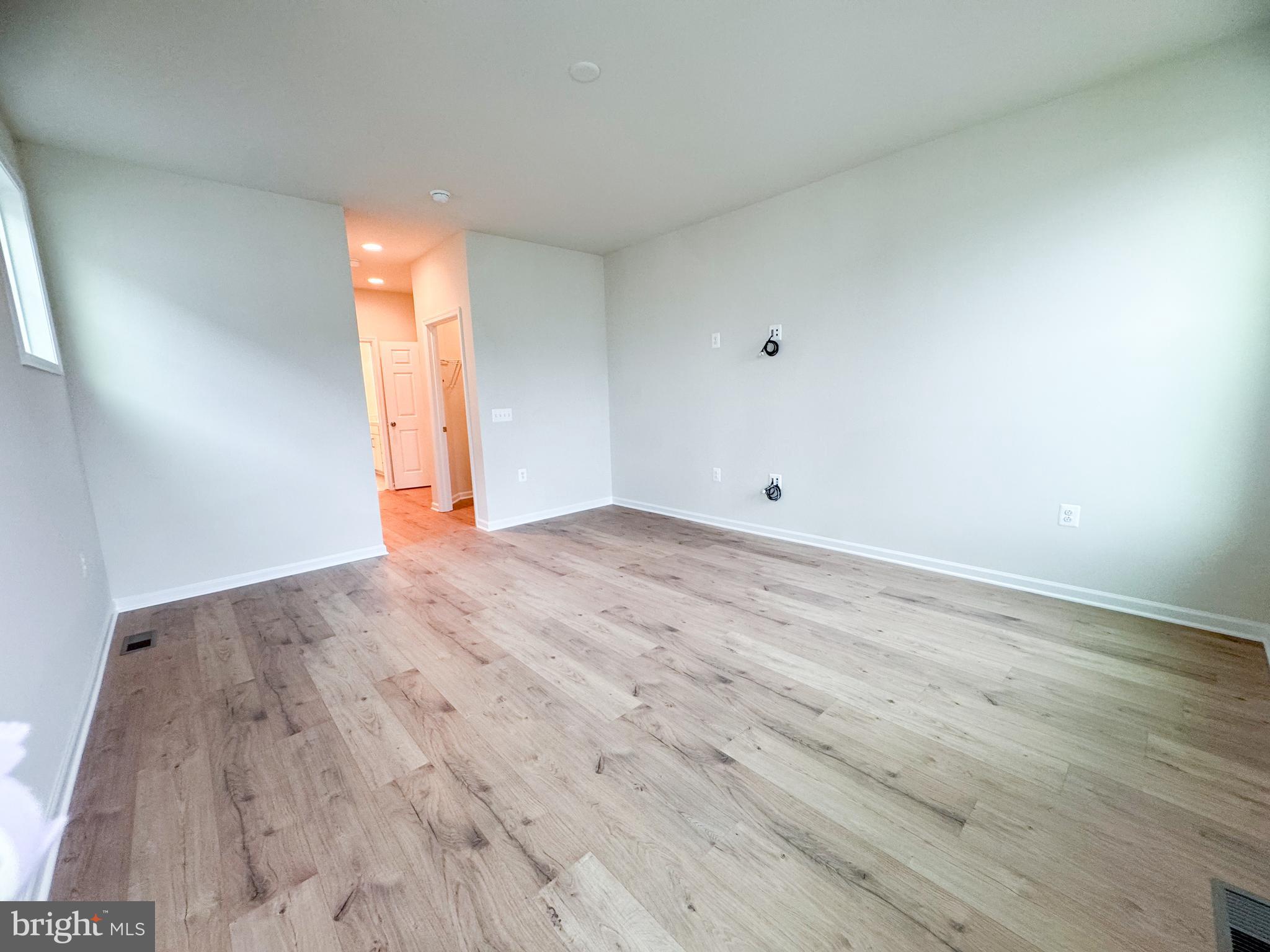 HIATT POINTE AT SNOWDEN BRIDGE - Residential