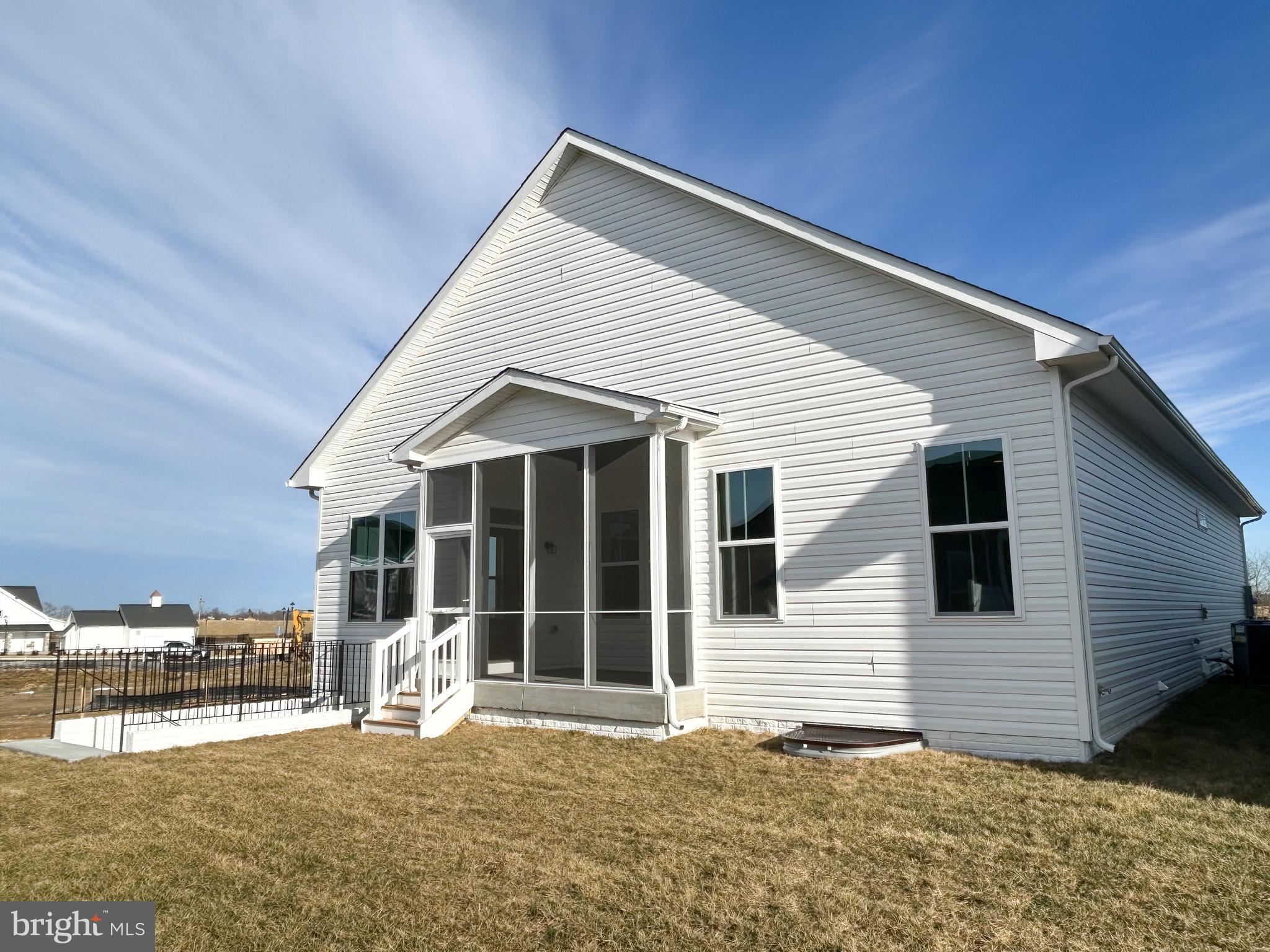 HIATT POINTE AT SNOWDEN BRIDGE - Residential